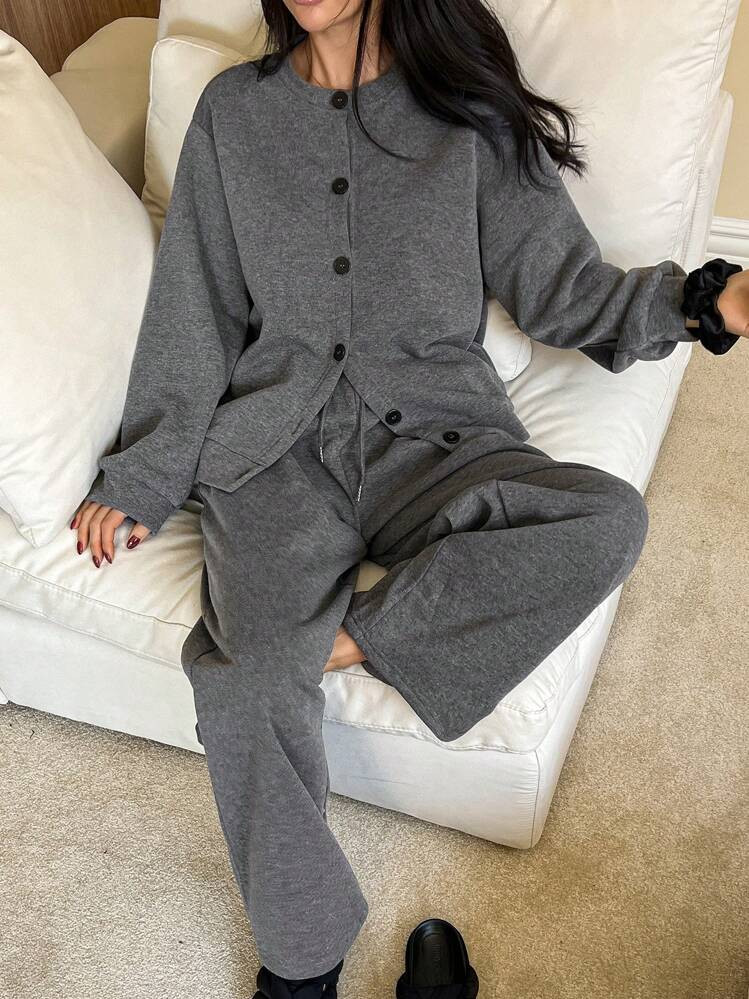 DAZY Minimalist Winter Fleece Knit Fabric Warm Pajama Set | SHEIN