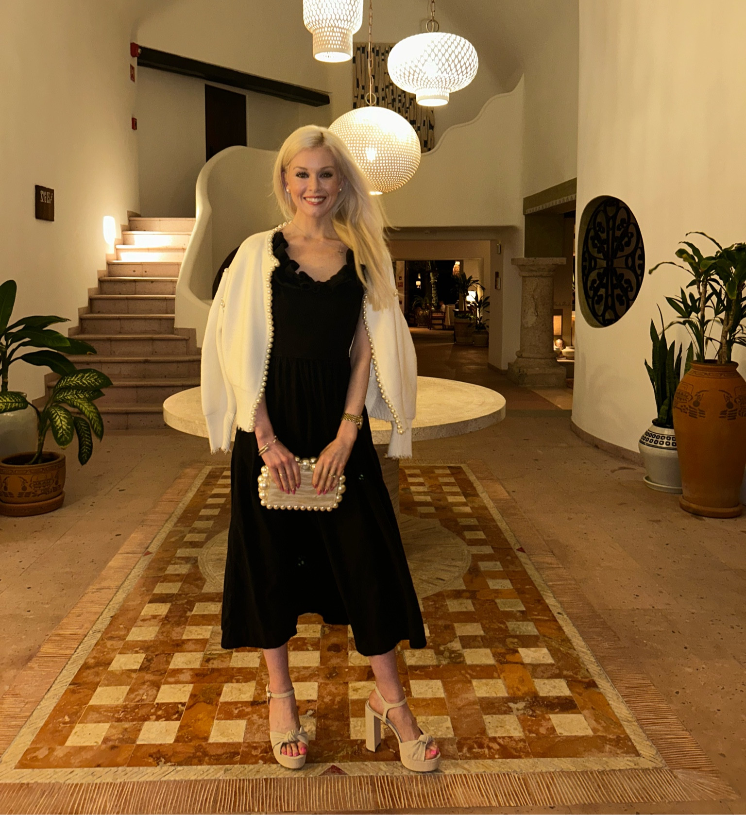 It’s a pearls on pearls on pearls kind of night in Mexico! 🇲🇽 

#LTKstyletip #LTKSeasonal #LTKtravel