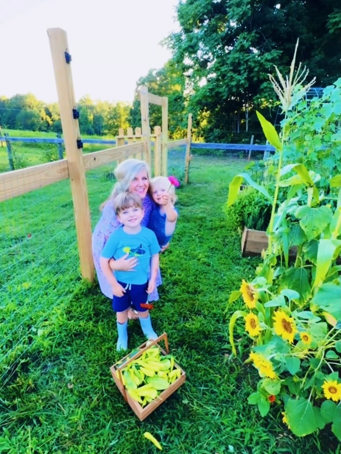 What a beautiful beautiful life we get to live out here on The Mabry Farm where the good things grow 👩‍🌾💖☀️🦋🏡🪴🌸🌻👶🏼✨🥒🍅🚜👣☕️🦌 #saturdaycameraroll #thisweekinphotos #themabryfarm #wherethegoodthingsgrow #lifeonourfarm