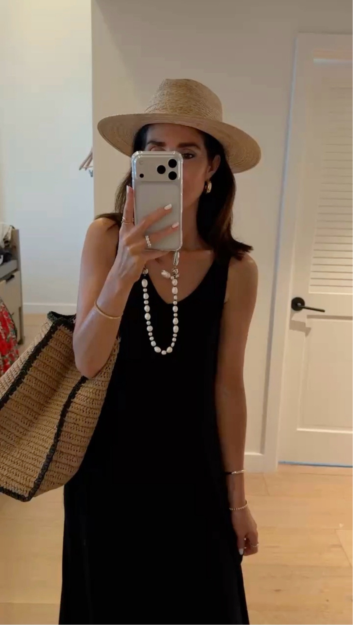 I call this the everything dress! I’m just shy of 5-7” wearing the size small. Such a easy dress to wear for any occasion #stylinbyaylin #aylin #dress #amazon

#LTKootd #LTKgrwm #LTKSeasonal
