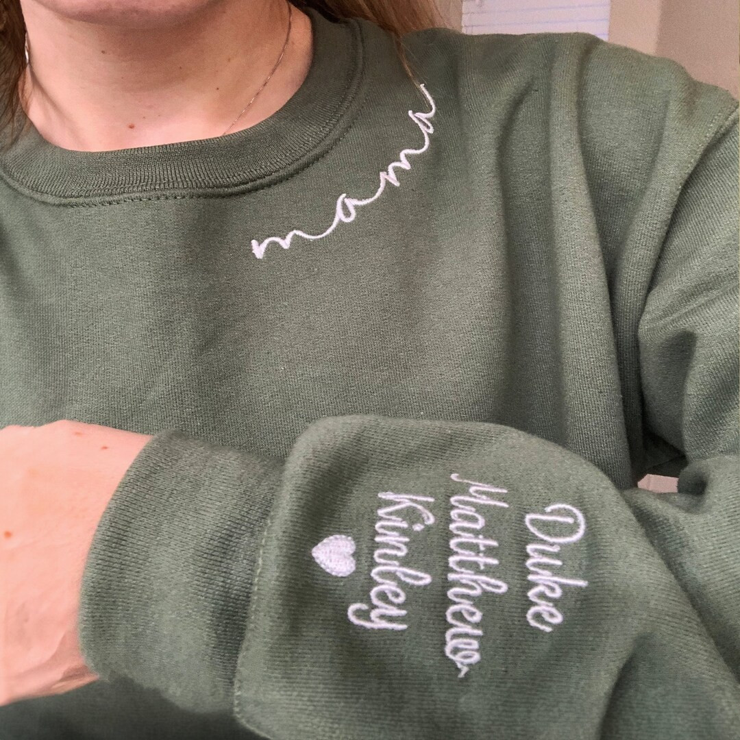 Custom Embroidered Mama Sweatshirt With Kids Name on Sleeve, Personalized Mom Sweatshirt, Minimal... | Etsy (US)