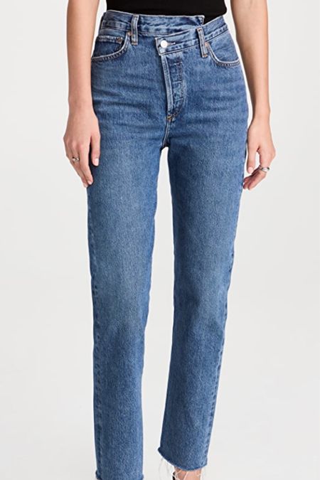 Shopbop Sale: AGOLDE jeans & shorts 

15% off orders $200+
20% off orders $500+
25% off orders $800+

Code: STYLE

#LTKsalealert
