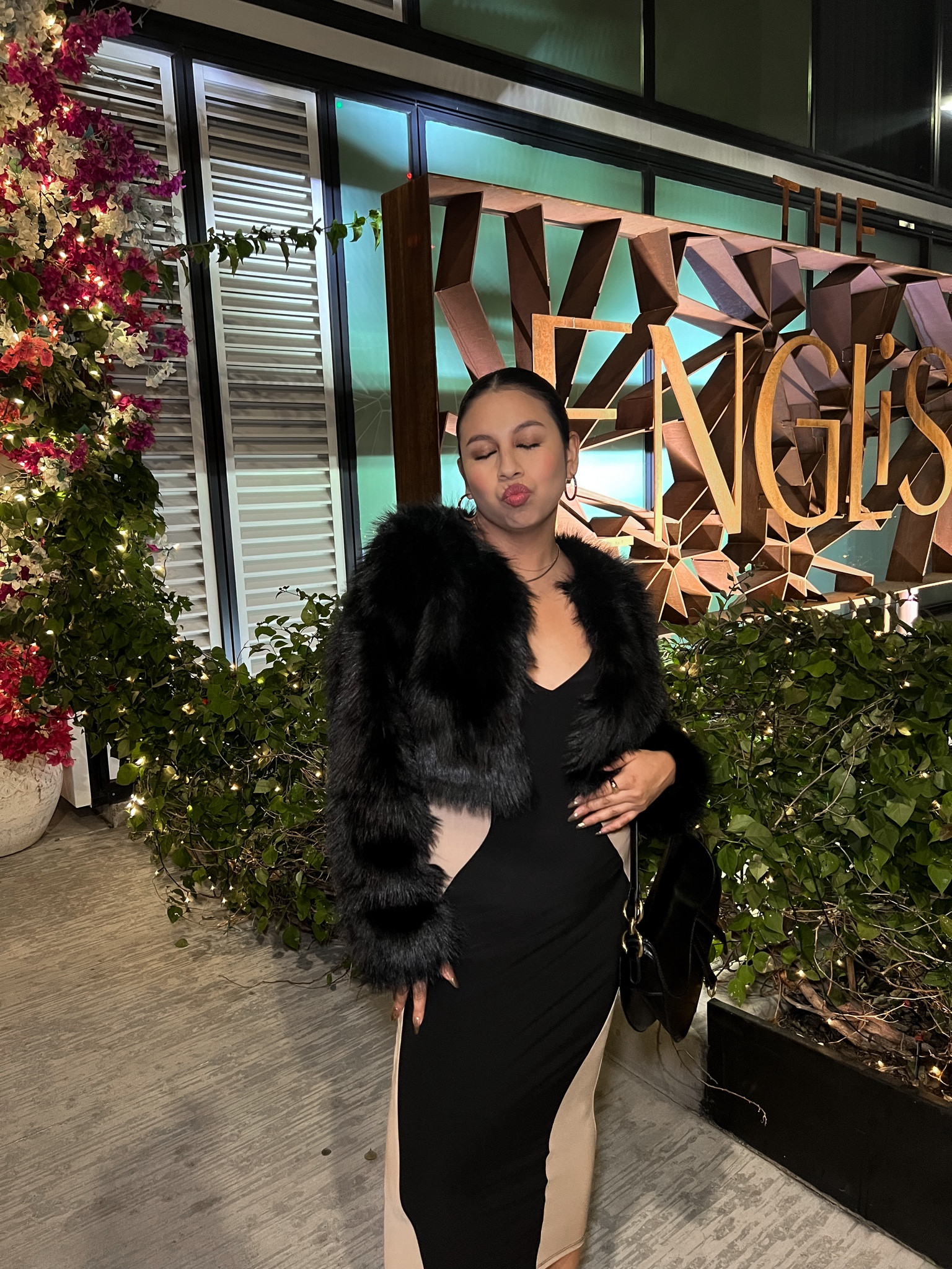 Faux fur coat (S) 

#LTKSeasonal #LTKHoliday #LTKfindsunder50