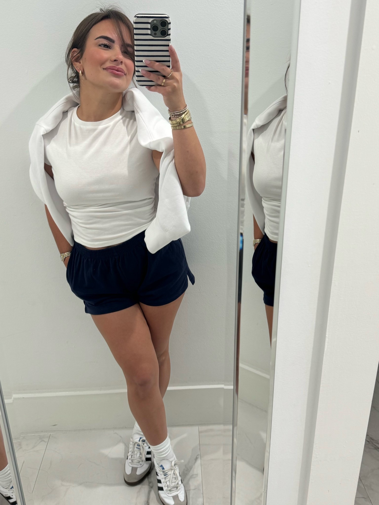 Comfy casual >> 

#LTKFindsUnder50 #LTKFindsUnder100 #LTKootd