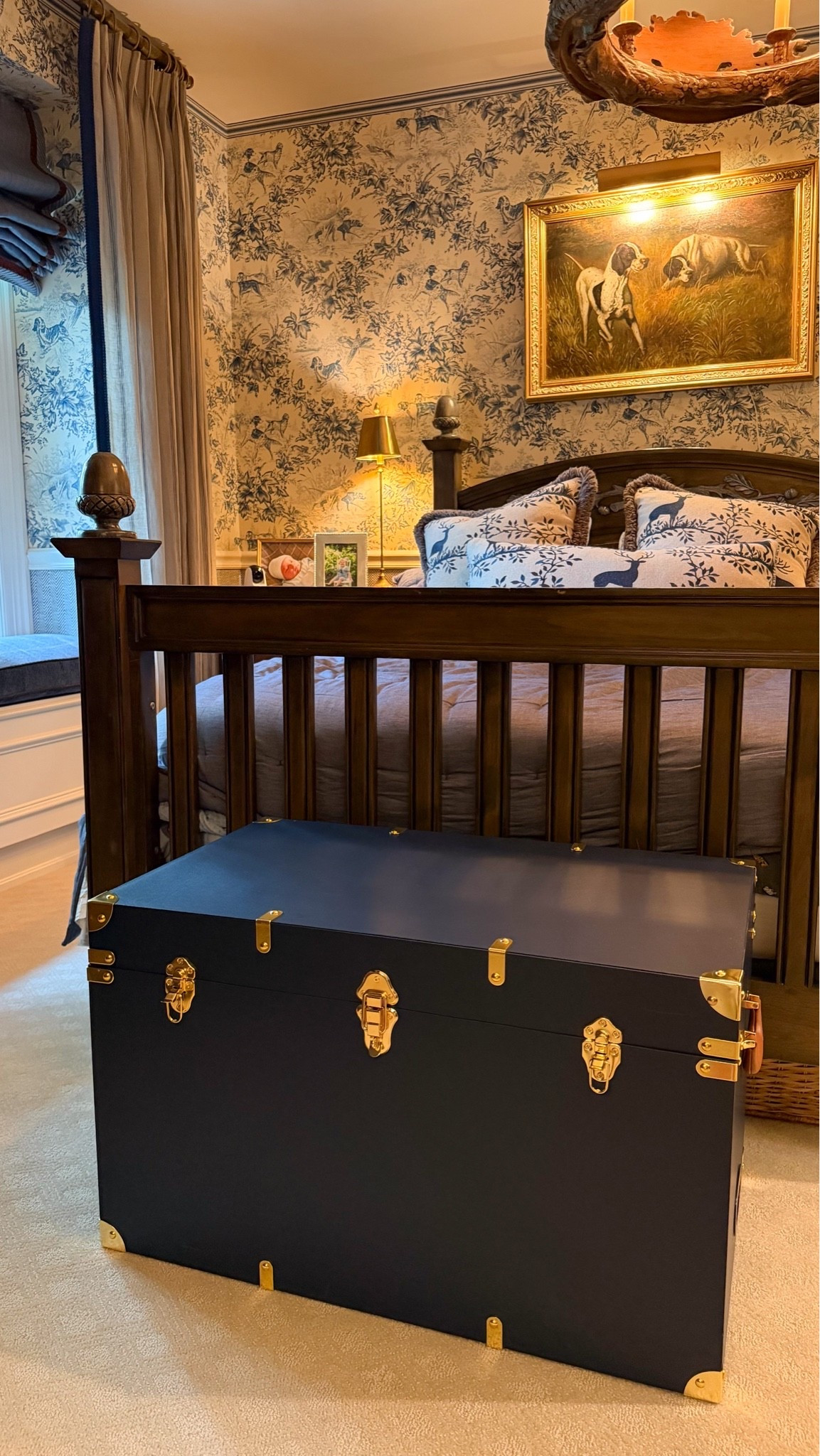 Such a beautiful, sturdy trunk 🤍 We’ve been using this as a little desk table for coloring and activity books too.