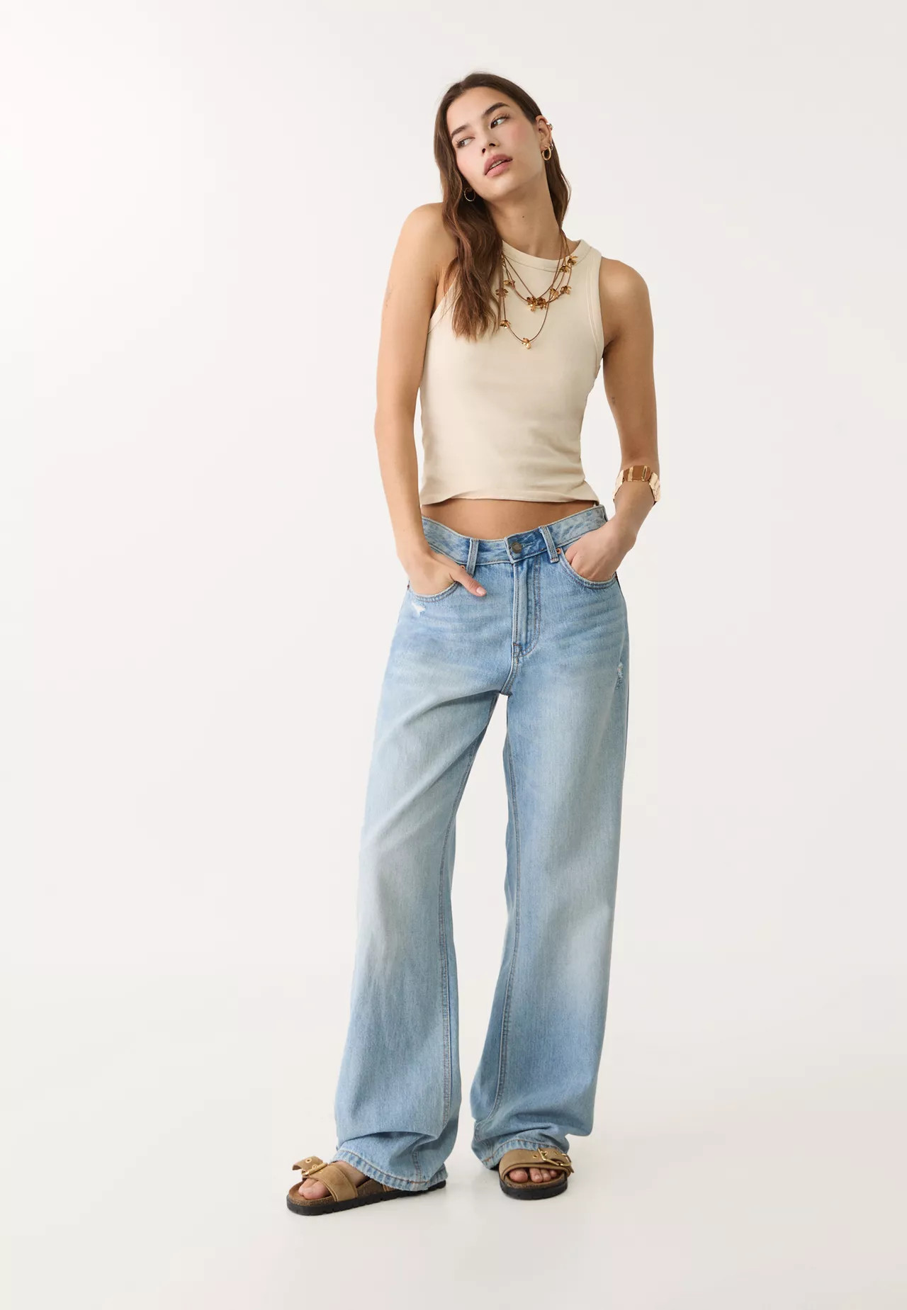 Straight Fit Jeans mit weitem Bein D92 | Stradivarius DE