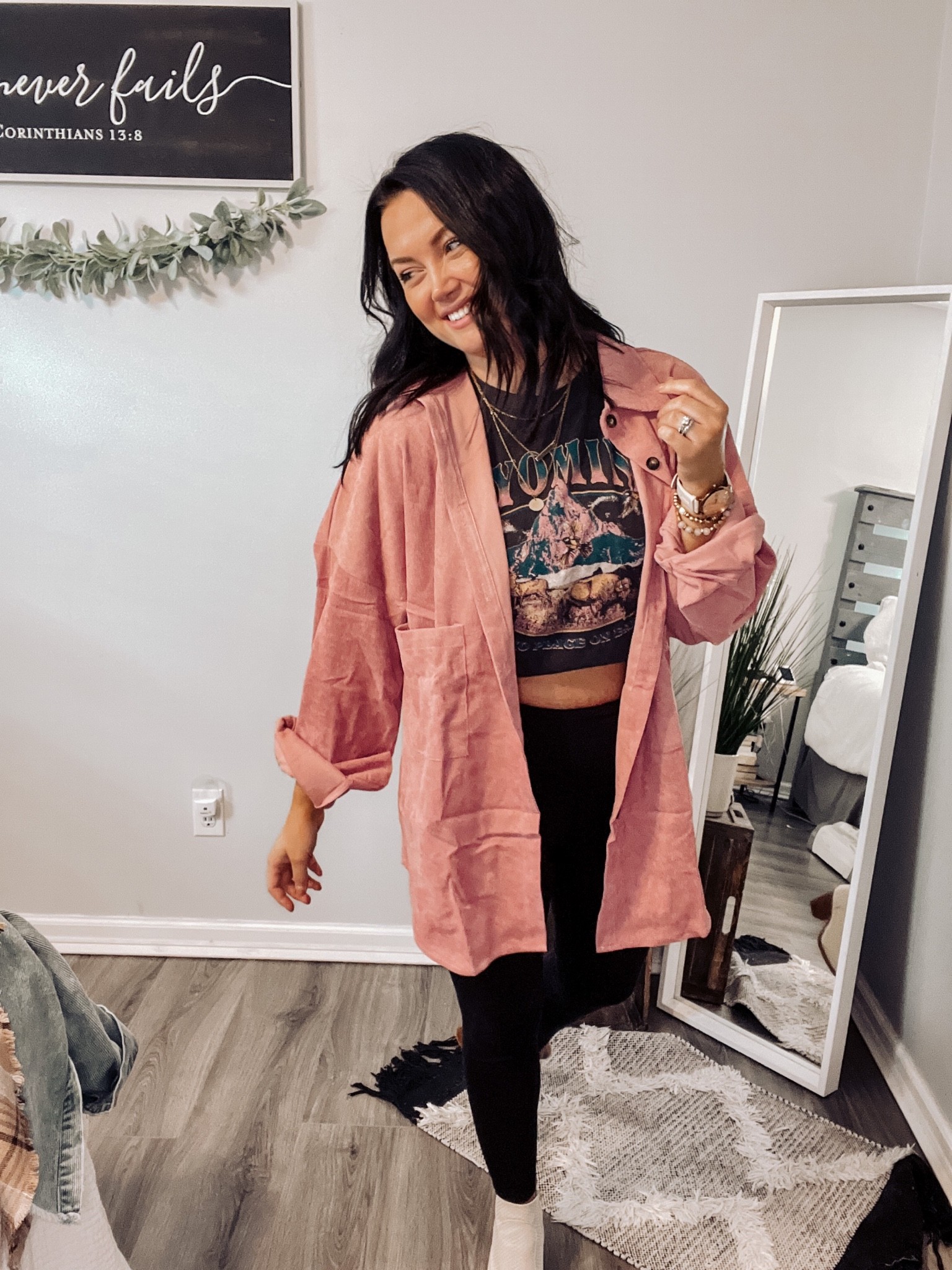 A pink shacket is now a necessity 😍 layering over a graphic with leggings 🤌🏻

#LTKstyletip #LTKbeauty #LTKSeasonal