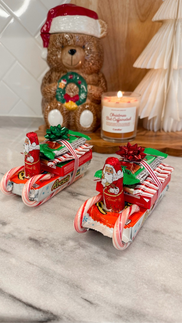 Fun and easy gift idea for those sweet tooth lovers 🎄🎁✨

Comment “CANDY” and I’ll send you a 🔗✨