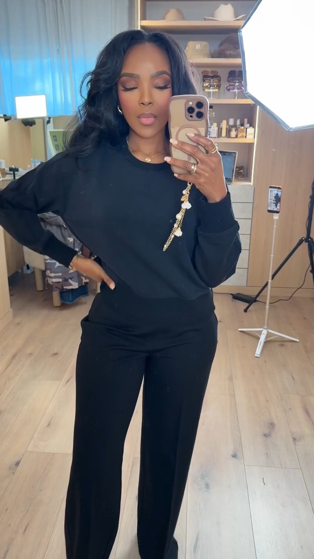 ✨ Effortless Black, Everyday Elevated — polished comfort you’ll live in

This all-black @SPANX set is one of those wardrobe staples that instantly makes getting dressed easier. Soft, stretchy, and smoothing in all the right places, it looks put together while feeling completely comfortable. Easy to wear as a full set or style separately, it’s a true cost-per-wear win you’ll reach for again and again.

Perfect for:
• Travel days
• Casual errands
• Work-from-home looks
• Coffee runs
• Off-duty weekends

📏 Sizing:
Top: Small
Pants: Small

Measurements:
5’4” · 138 lbs · 34D · 27” waist · 40” hips



Save this post to recreate later.

Black lounge set, Spanx matching set, elevated casual outfits, polished everyday wear, minimalist wardrobe staples, comfortable chic style, travel-ready outfits.

Follow me on Instagram and YouTube @kirasfashionfinds

#LTKootd #LTKPetite #LTKgrwm