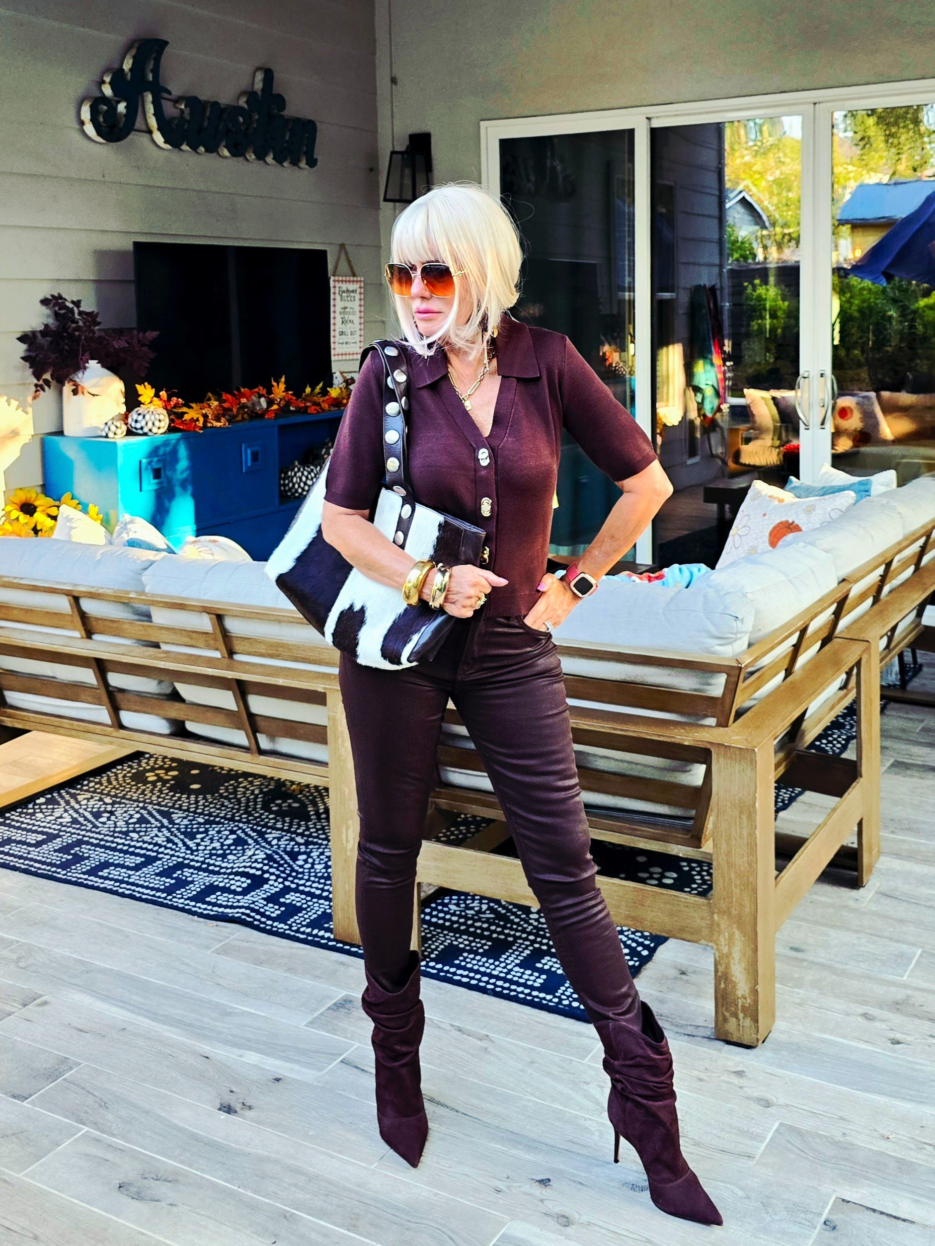 Dillards sweaterJoe's Jeans coated pantsMango BagSchutz Boots 

#LTKSeasonal #LTKStyleTip #LTKTravel