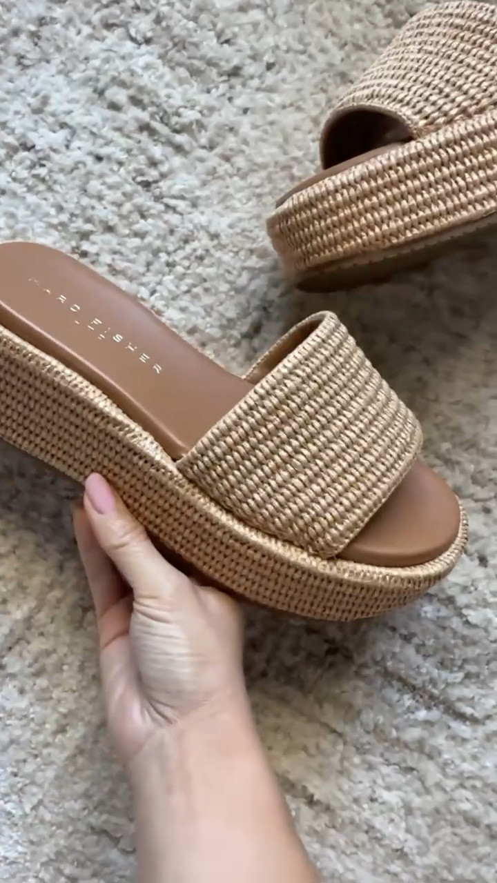 Platform sandals
Sandals 

#LTKSeasonal