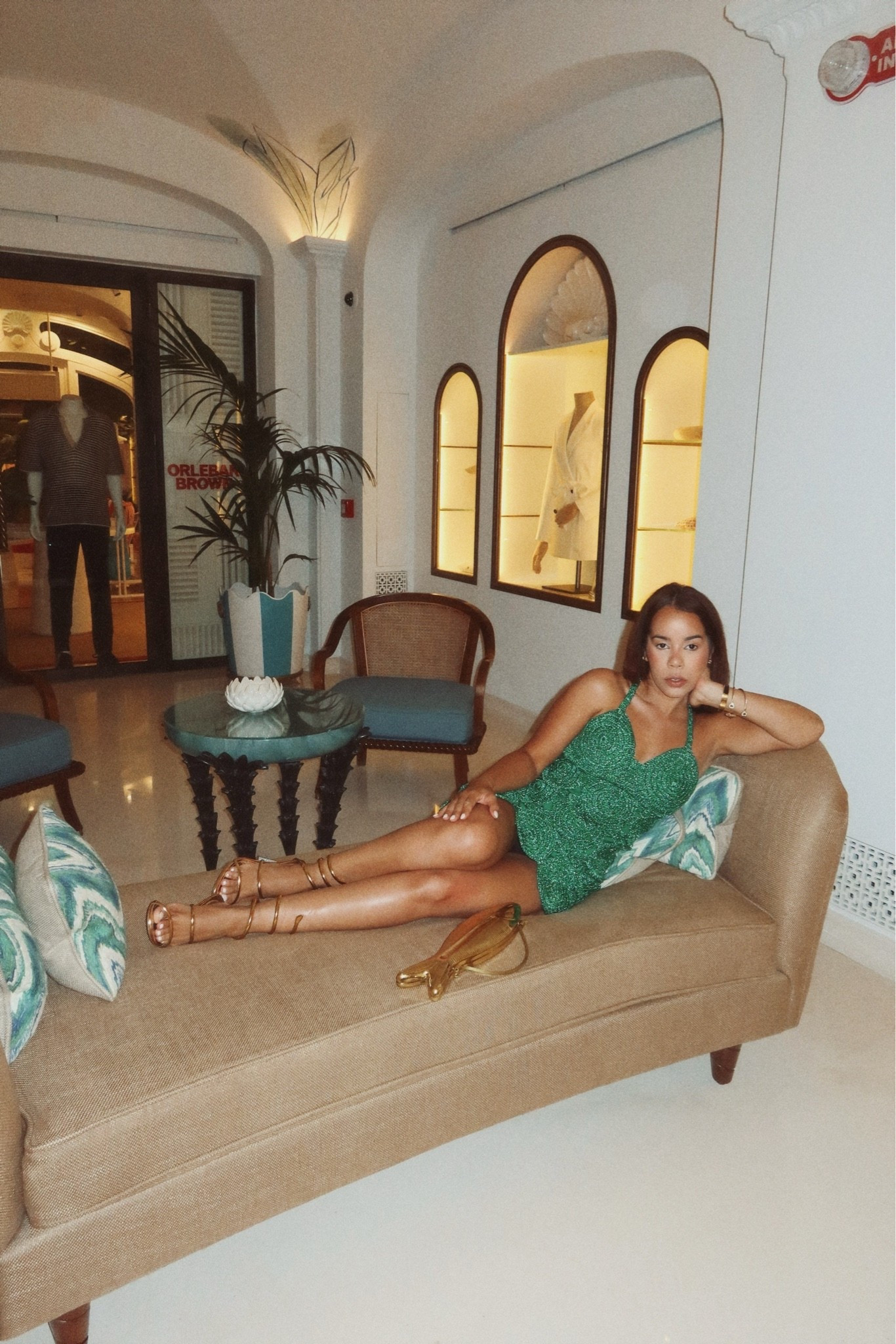 Sometimes we get so focused on what’s next that we forget to celebrate what we’ve already accomplished. Stop for a second and appreciate everything you’ve checked off your list.


Fotos para el feed ✅ A veces olvidamos celebrar lo lejos que hemos llegado.
Haz una pausa y valora todo lo que ya has conseguido. 🤍

#LTKgrwm #LTKootd