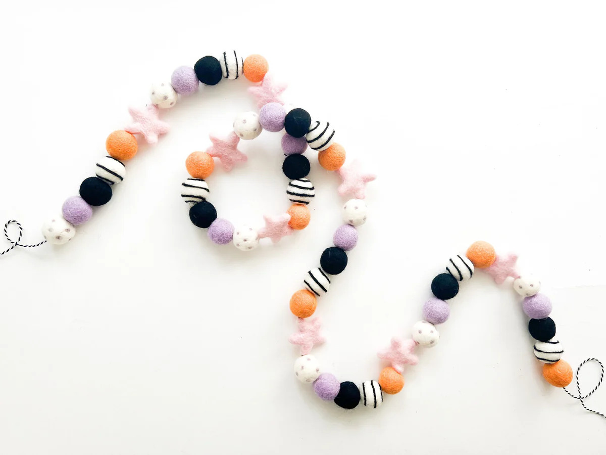 Shakira Patterson - Spooky Sweet - Collab 2023 - Felt Ball Garland | Pearl & Jane