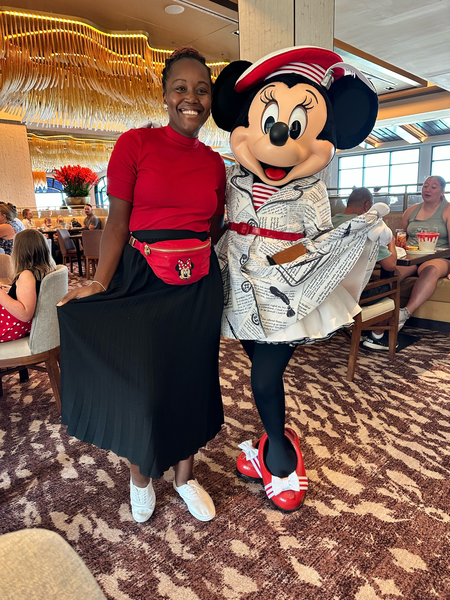Disney Mom Outfit a Topolinos Terrace 

Disney 
Disney style 
Disney parks 

#LTKsalealert #LTKstyletip #LTKunder50