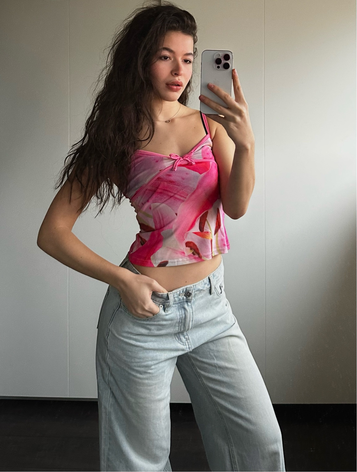 A must have top for summer y’all 🩷🏝️ Scroll to shop! X 

#LTKnederlands #LTKFashionMonth #LTKstyletip