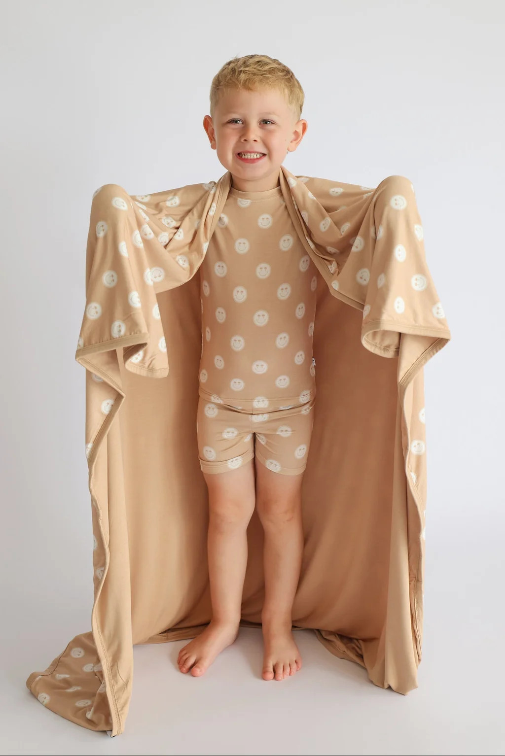 TROPICAL SMILES DREAM SHORT SET | Dream Big Little