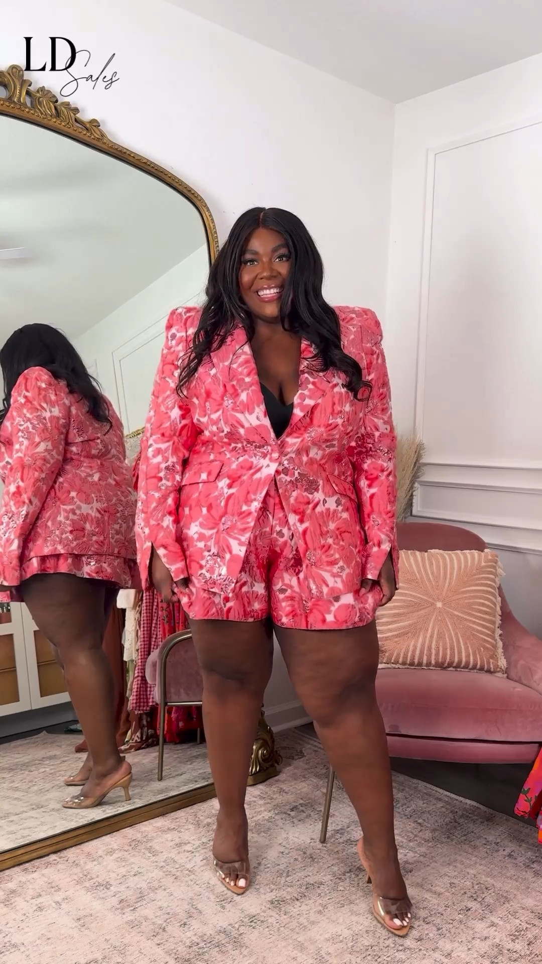 Catch me on the next season of Selling Sunset ✨ But seriously, blazers and I have a love/hate relationship but this one I LOVE! It’s so chic 💖

Blazer with shorts, suit set, florall

#LTKPlusSize #LTKFallSale #LTKSaleAlert