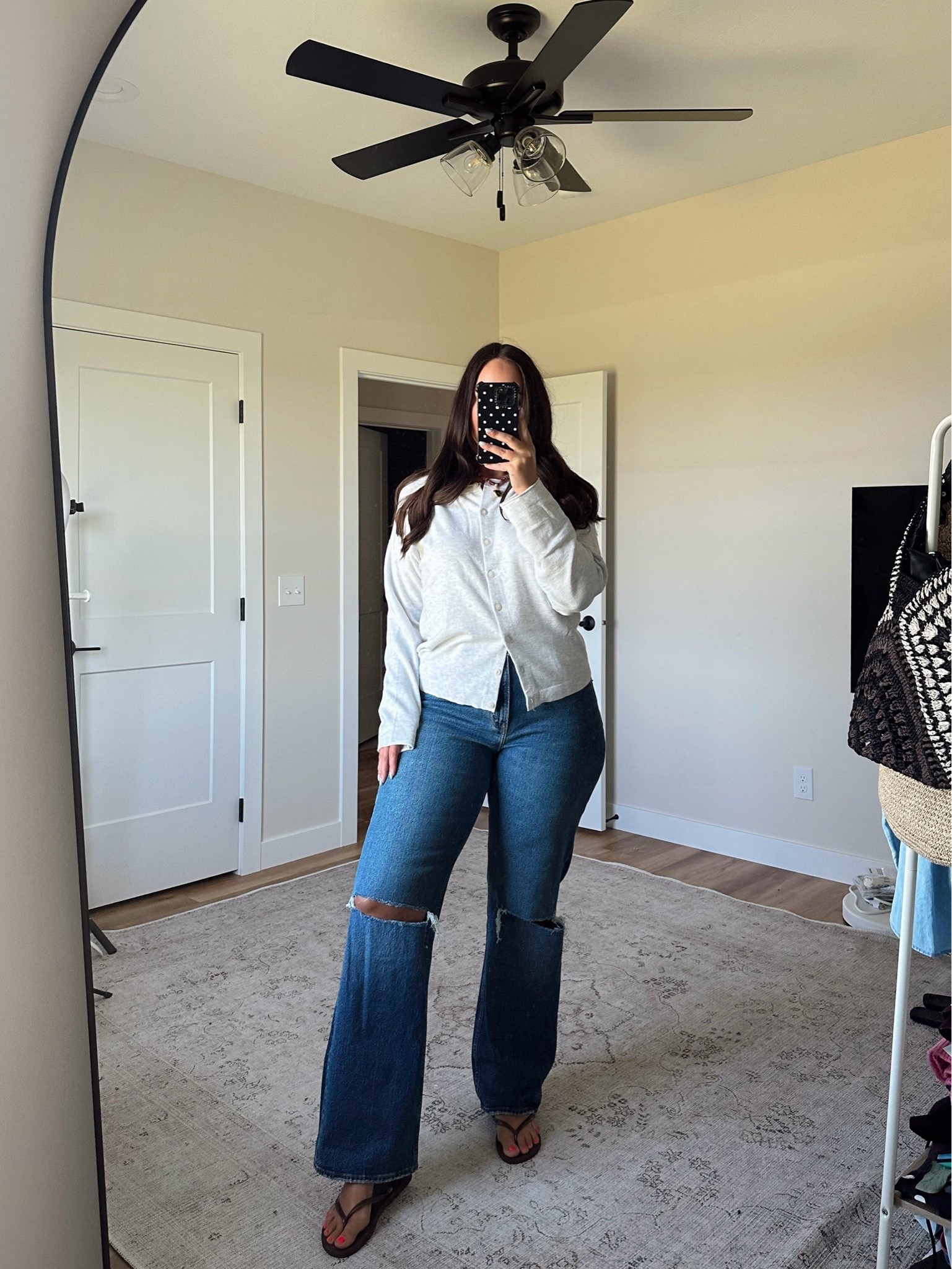 Abercrombie early fall finds 🤎 get extra 20% off (almost) everything when you shop through the app!


Jeans - 32 long
Cardigan is Aerie wearing large!! Use code SOMUCHLOVE for $$ off! 


Abercrombie sale, Abercrombie fall outfits, Abercrombie new arrivals, Abercrombie style, Abercrombie haul, Tall girl fashion, size 14 summer to fall outfit, midsize fashion, midsize mom style, casual early fall outfit, fall transitional outfit inspiration, tall women clothing, everyday outfit ideas, mom outfit ideas for fall, early fall outfits 2026 women, midsize summer outfits, casual mom outfits, casual outfit ideas, cozy fall outfits,

#LTKSaleAlert #LTKMidsize #LTKTall