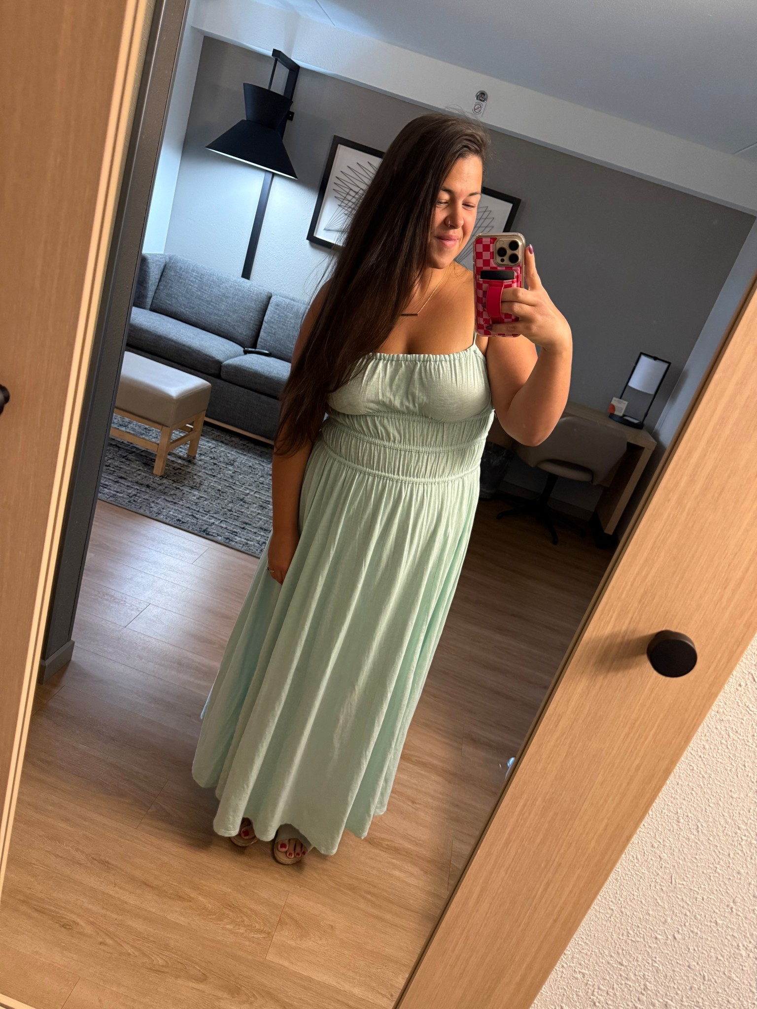 Love a pretty dress. Would be so cute to add a jean jacket for fall! 