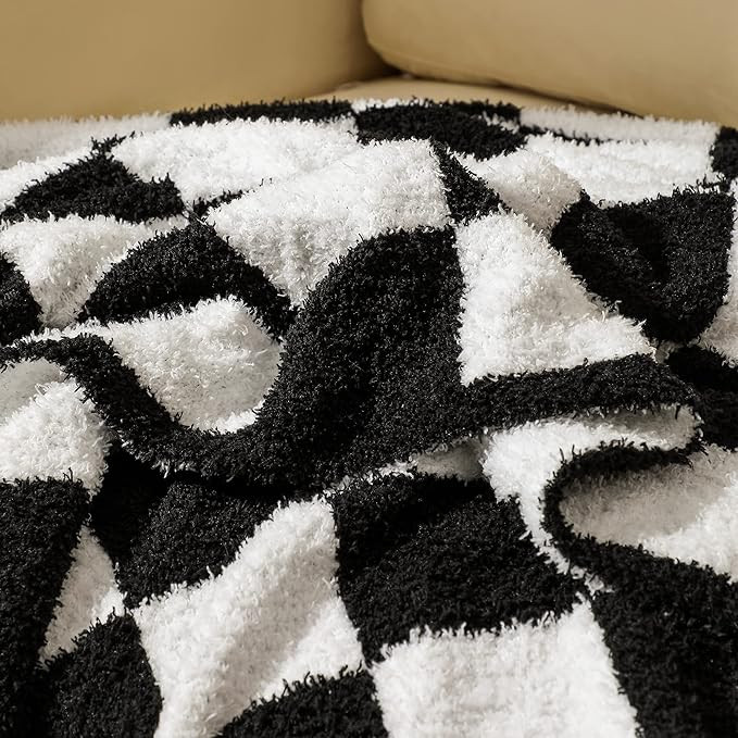 Checkered Throw Blanket Super Soft Luxurious Warm Blanket for Couch Reversible Blanket for Bed So... | Amazon (US)