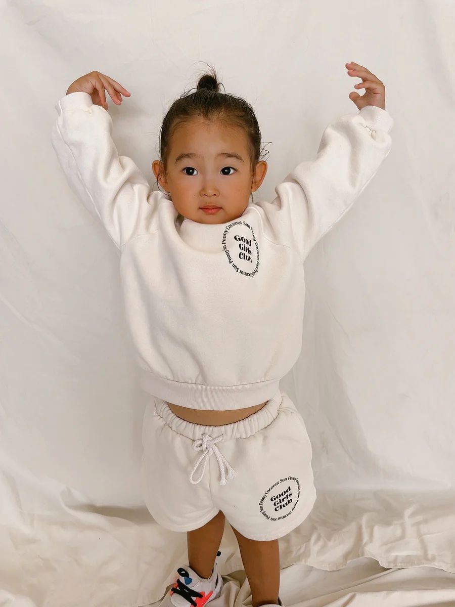 SPC GOOD GIRLS CLUB SWEATSHORT | Sun Peony Coconut