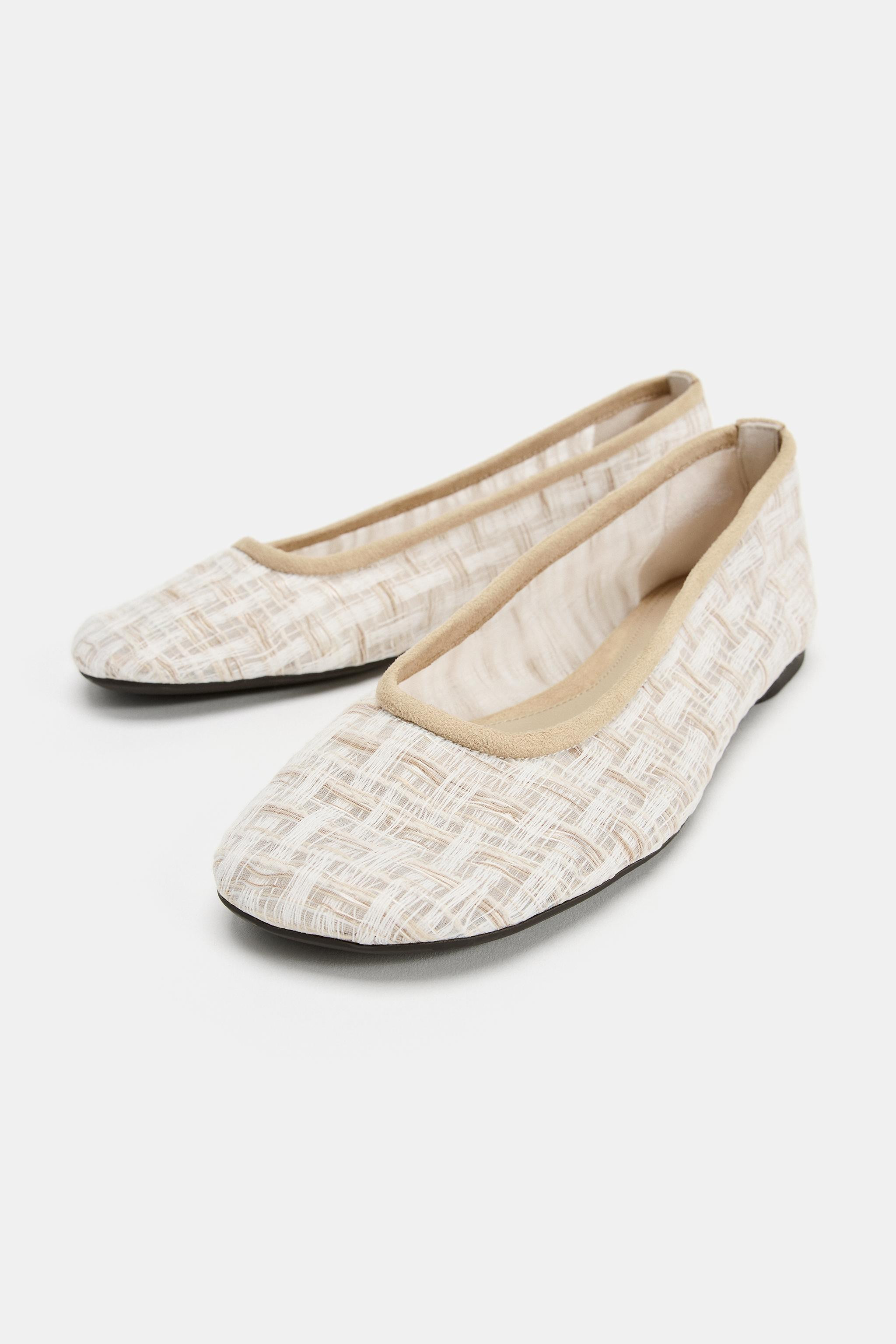 FLACHE BALLERINA AUS STOFF | Zara DE