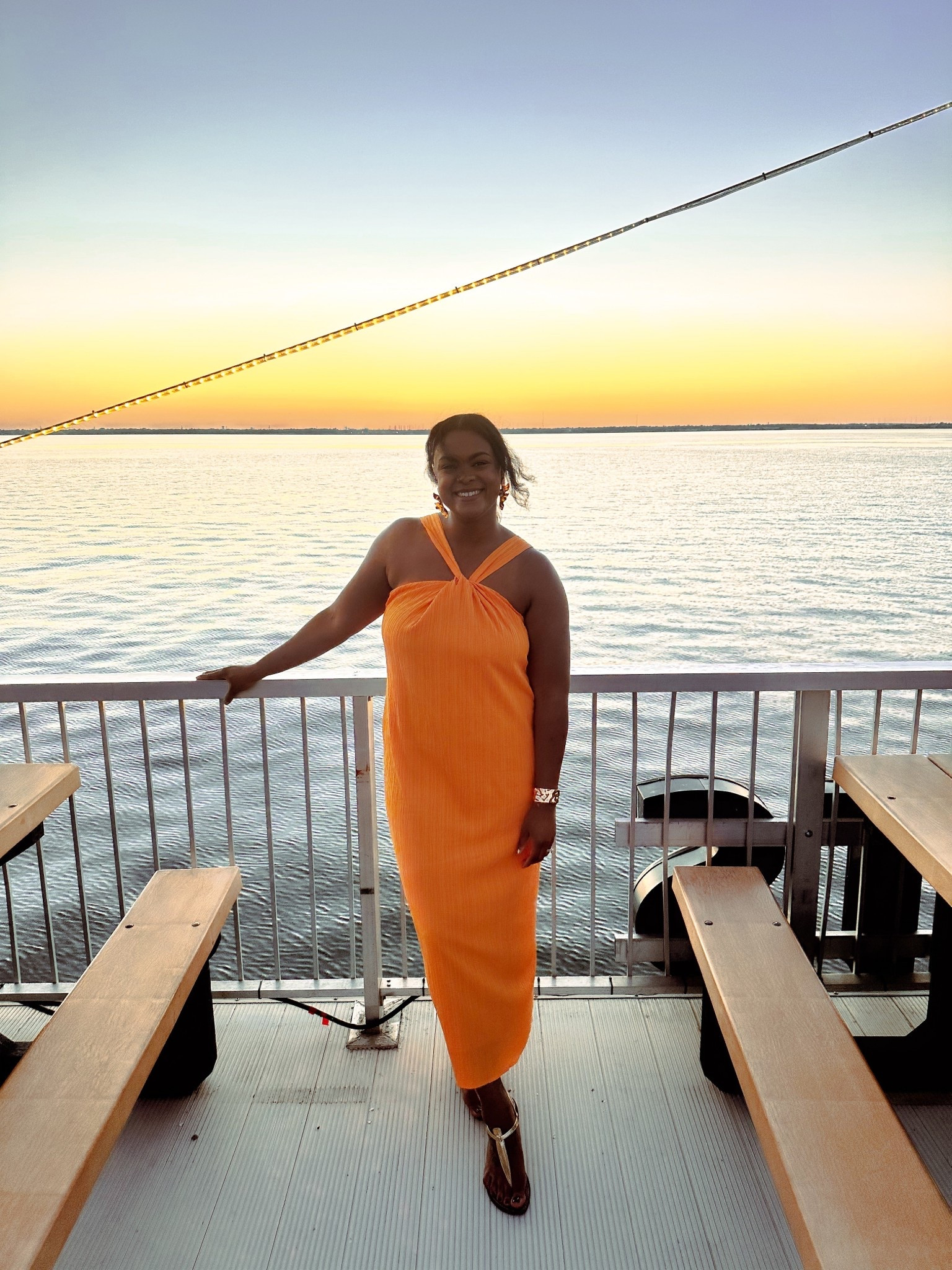 This dress was easy breezy and turned heads. Great for date night or vacation…comes in a ton of colors! Wearing a Large as a size 12, 5’9” height and it fit like a shift dress. For a looser fit, go up a size. 

#LTKFindsUnder50 #LTKStyleTip #LTKMidsize