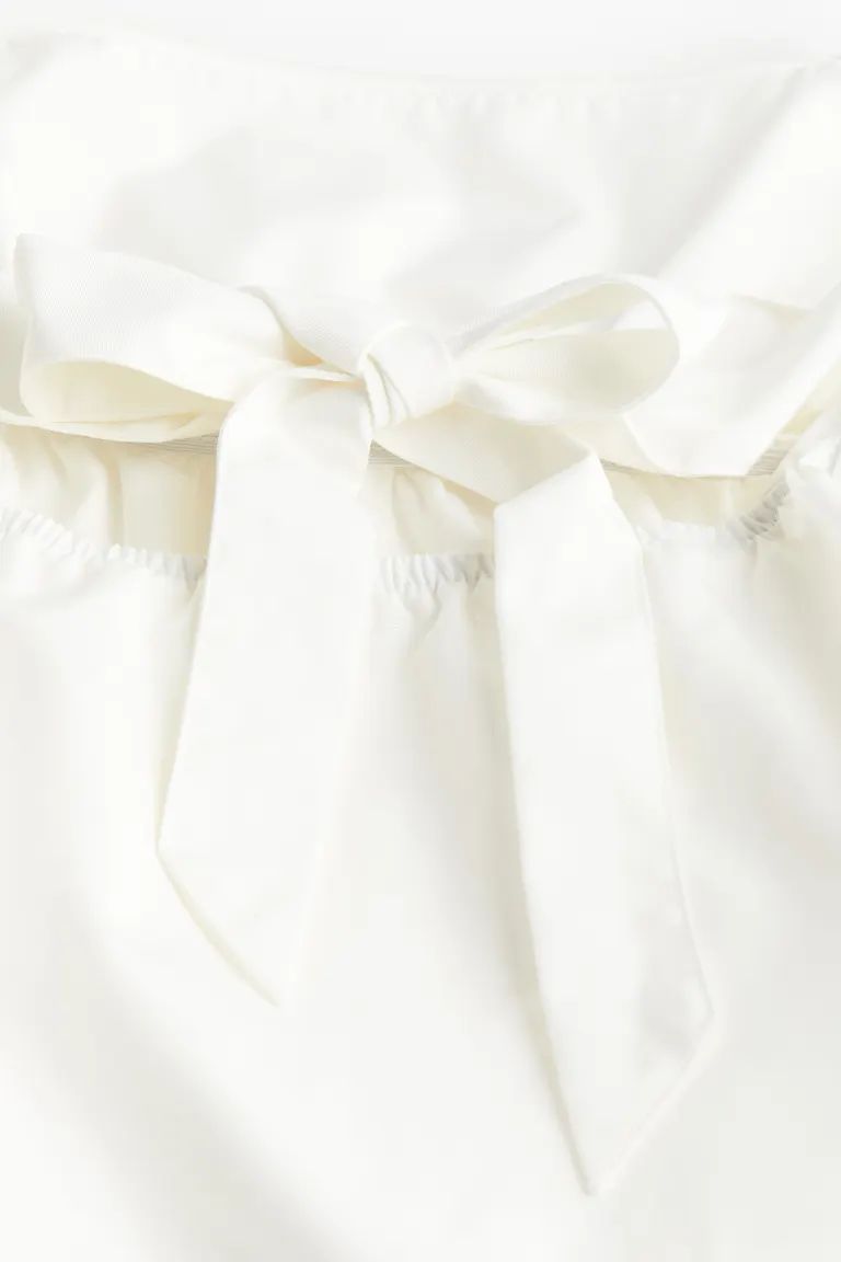 Tie-detail puff-sleeved blouse | H&M (UK, MY, IN, SG, PH, TW, HK)