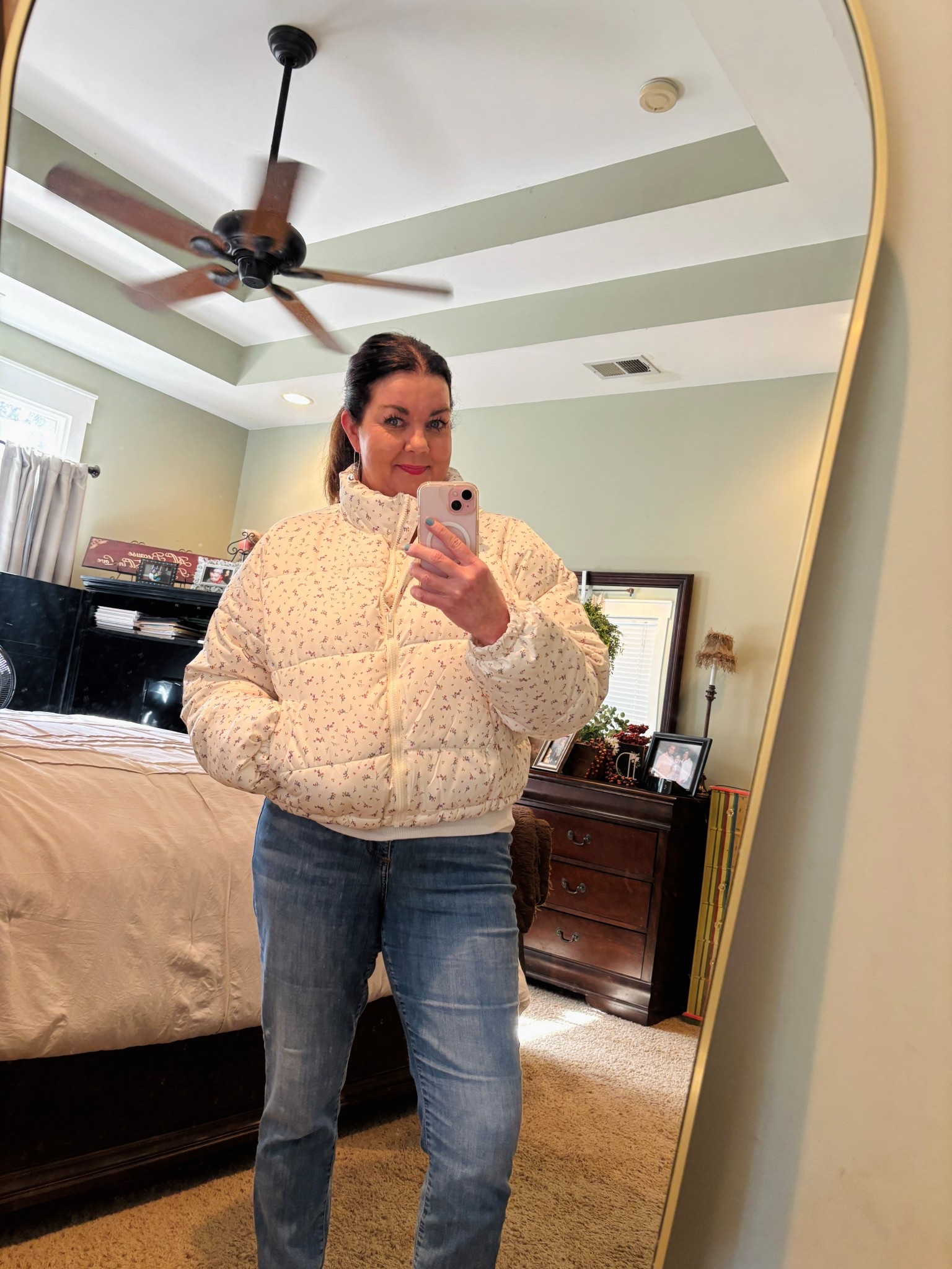 Quite literally my new favorite jacket! It “moves” with me! It’s warm & comfy! I sized up! Perfect! 🩷 

#LTKMidsize #LTKmomlife #LTKSeasonal