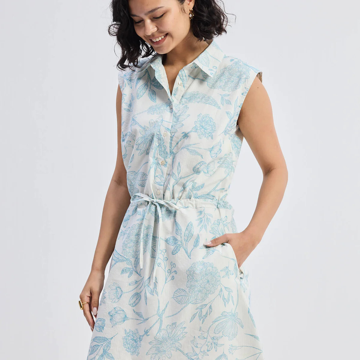 Drawstring Shirt Dress in Blue Florals | Reistor