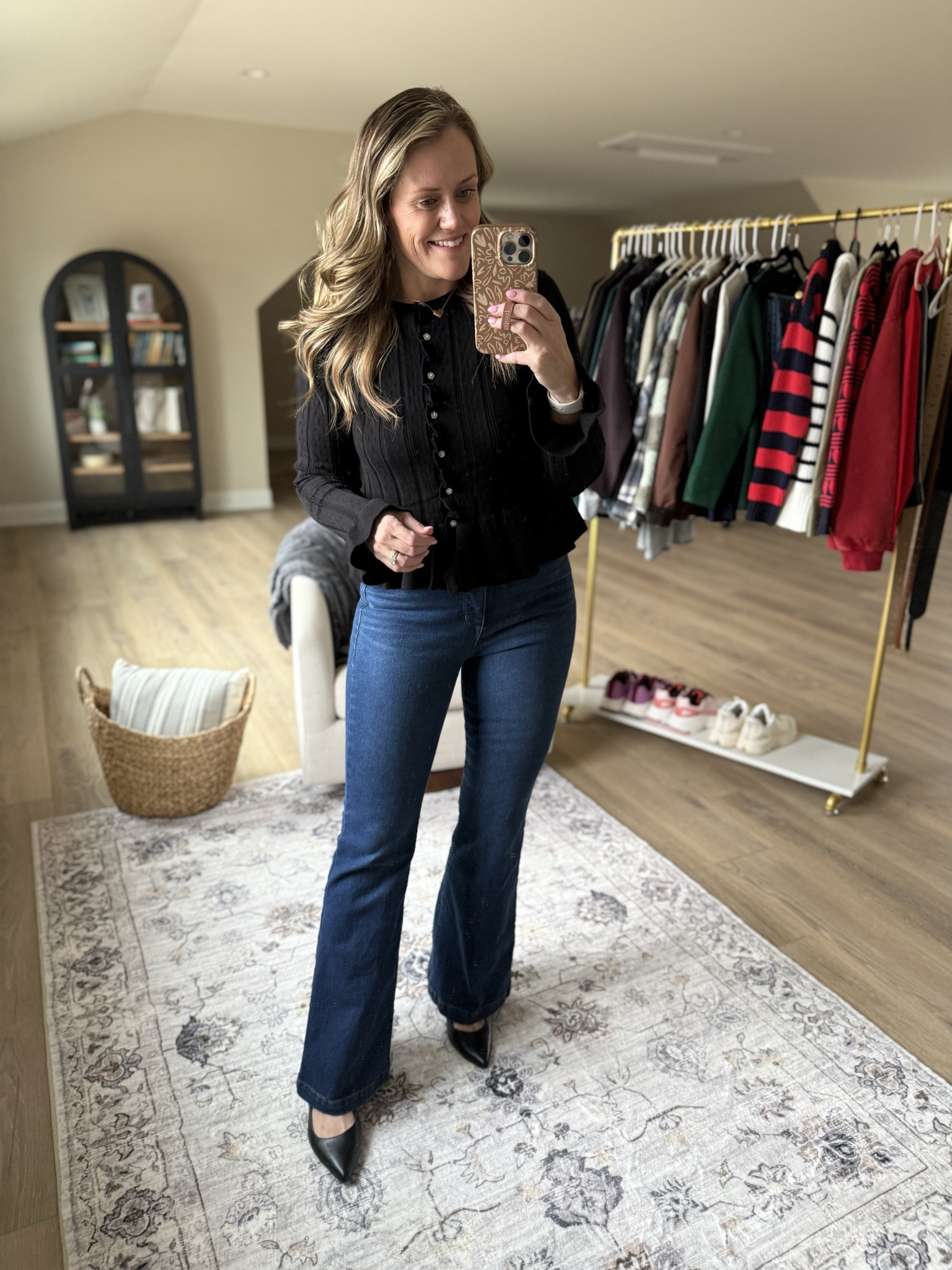 Valentine’s looks from Walmart! 
Sweater 
Cardigan 
Athletic pants
Denim 

#LTKgrwm #LTKootd #LTKmomlife