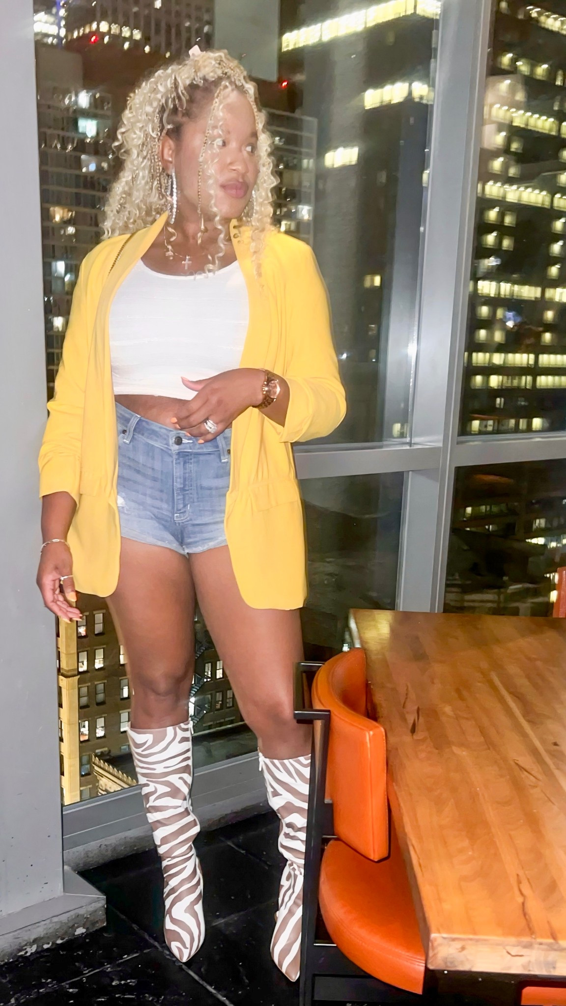 Cute blazer and shorts fit on vacation 

#LTKSeasonal #LTKTravel #LTKStyleTip