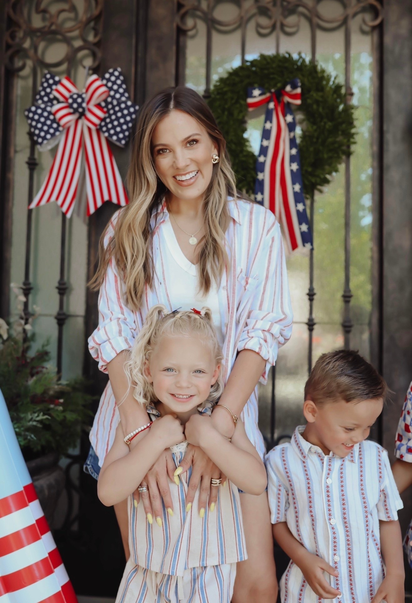 last minute 4th of july outfit ideas! got a large in the shirt so it would be oversized / double as a coverup