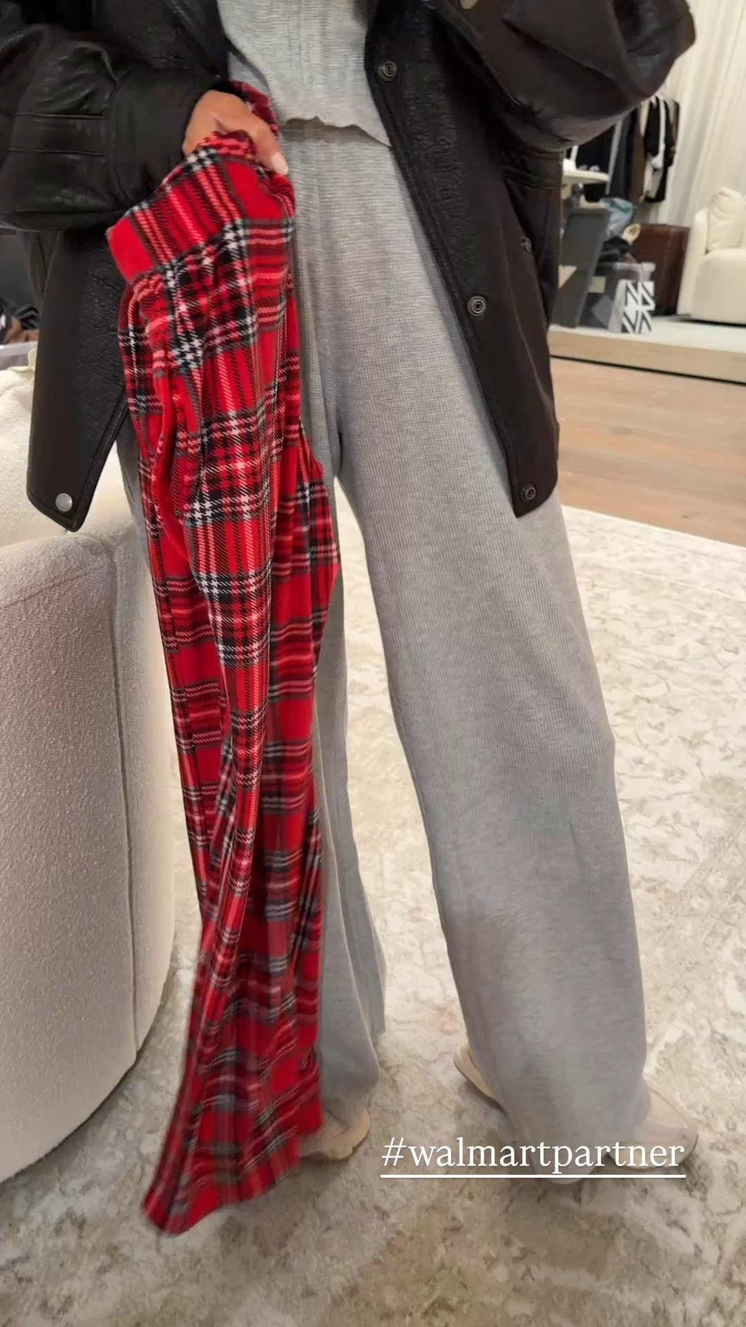 How cute are the PJ pants I got my daughter for Christmas. Today  I’m partnering with Walmart to share what I got my daughter and some teens on my list ❤️🙌🏼@WalmartStyle #WalmartStyle #WalmartPartner #stylinbyaylin 


#LTKFindsUnder50 #LTKHoliday #LTKGiftGuide