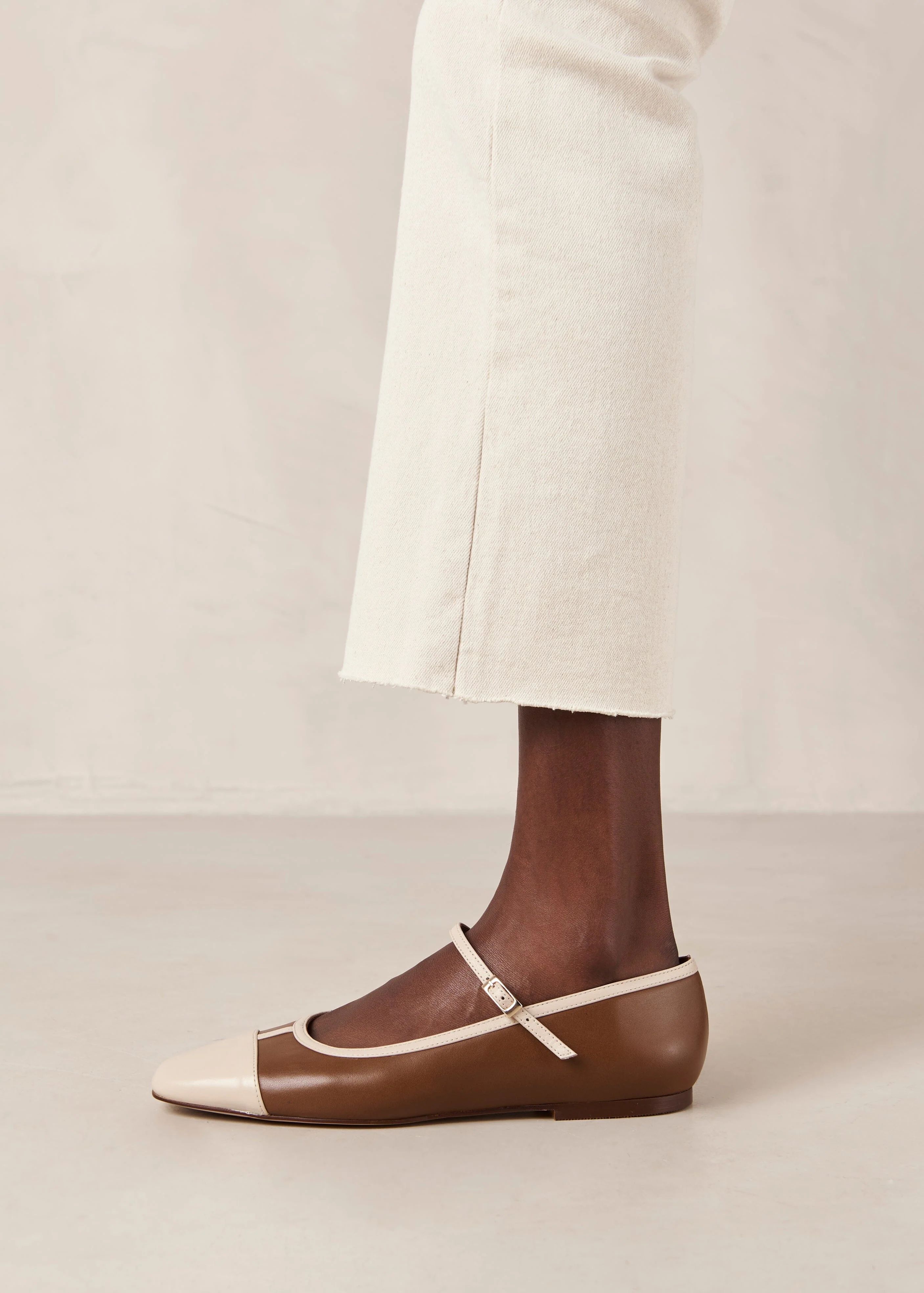 Agate - White and Brown Leather Mary Jane Shoes | ALOHAS | Alohas FR