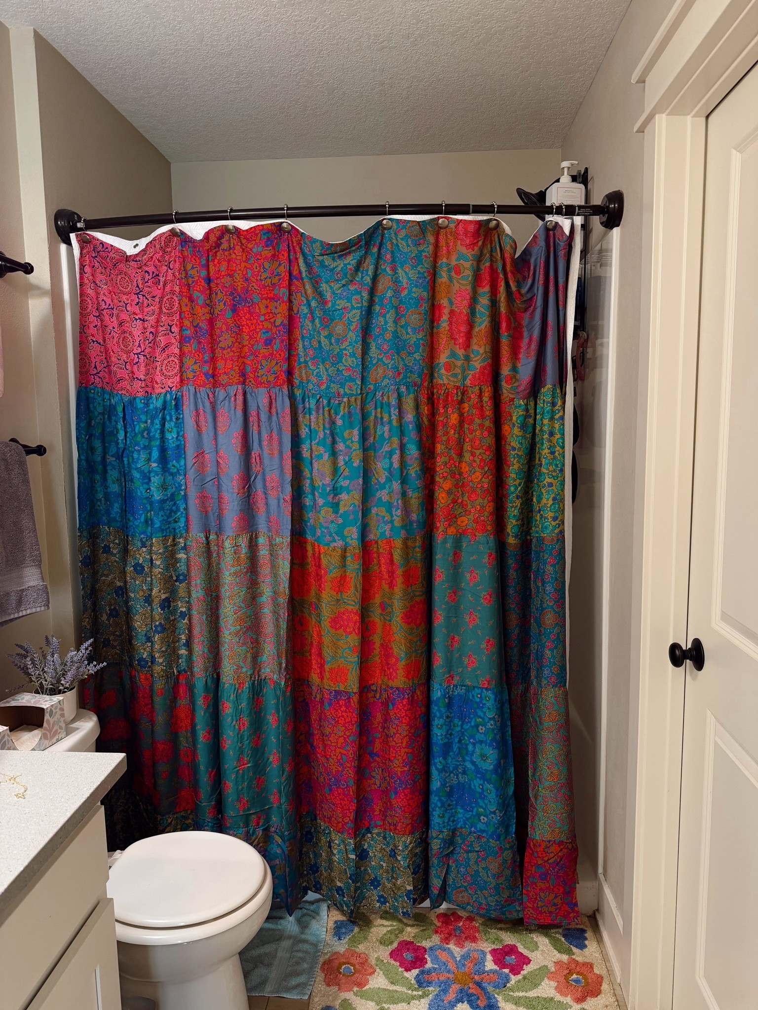 New shower curtain 💗