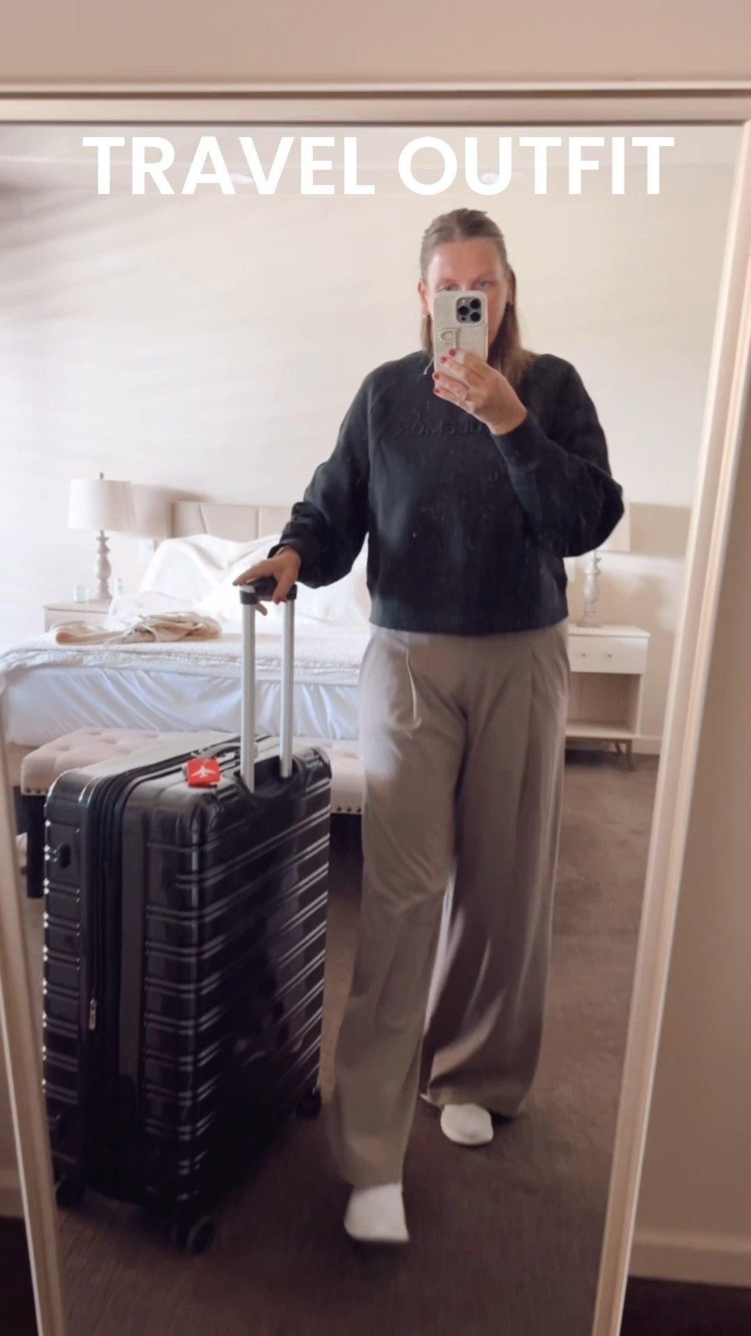 Comfy travel outfit

Lululemon palazzo pants
Comfy travel look


#LTKTravel #LTKootd #LTKOver40
