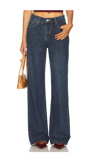 Musette Jeans in Mid Blue Wash | Revolve Clothing (Global)