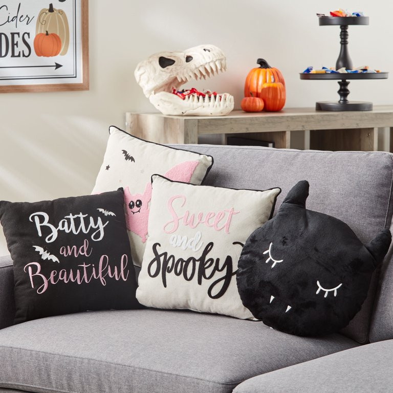 Way To Celebrate Halloween Decorative Pillow Set, Assorted Designs, 4 Count | Walmart (US)