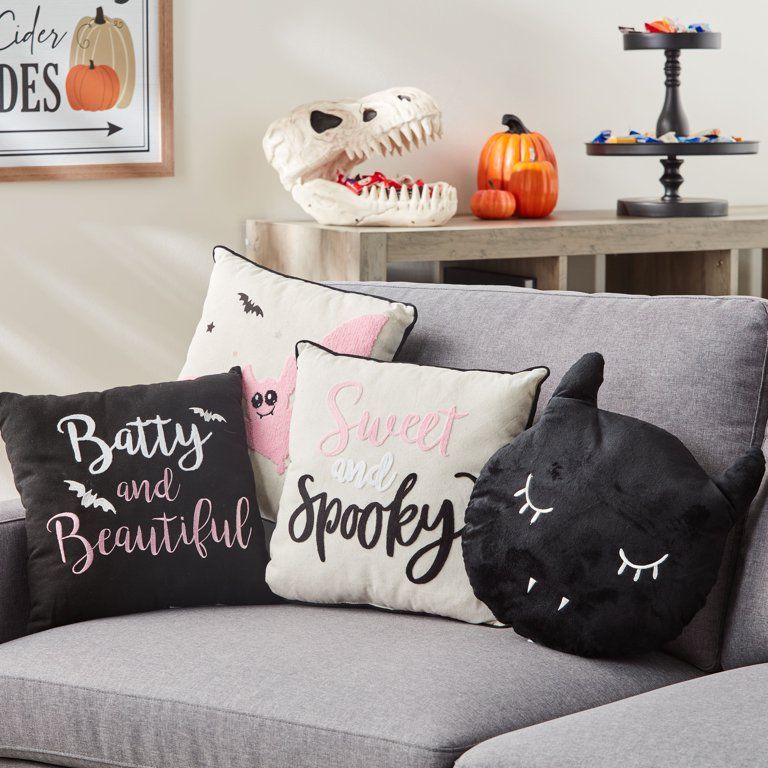 Way To Celebrate Halloween Decorative Pillow Set, Assorted Designs, 4 Count - Walmart.com | Walmart (US)