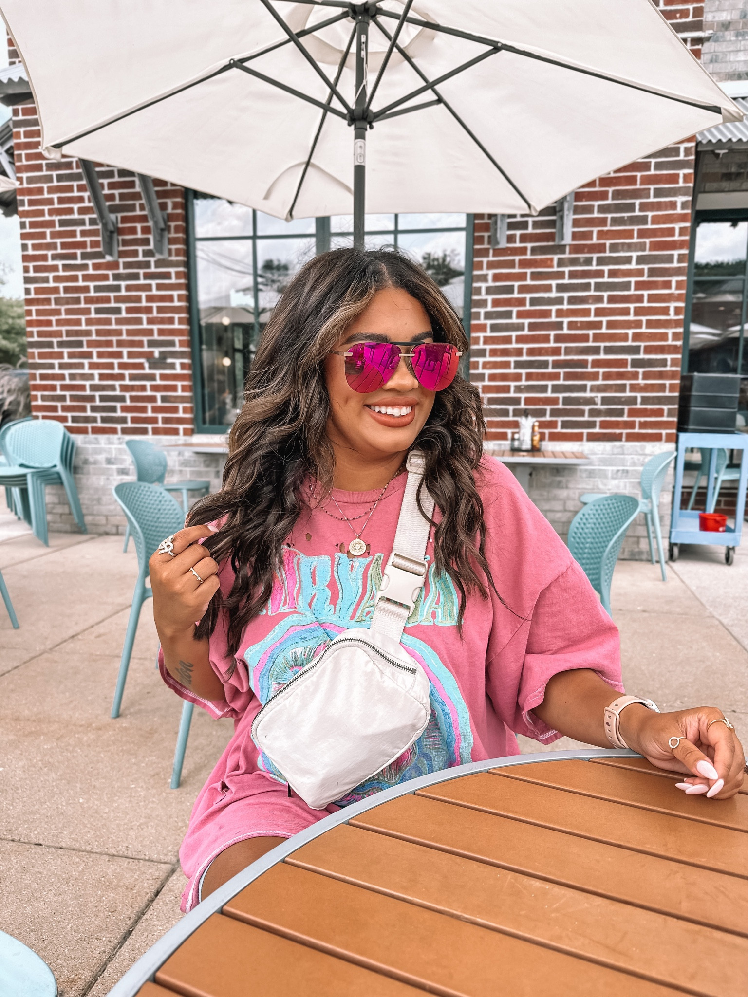 OOTD | urban outfitters | nirvana shirt | Amazon belt bag | diff eyewear | lululemon belt bag dupe

#LTKitbag #LTKmidsize #LTKFind