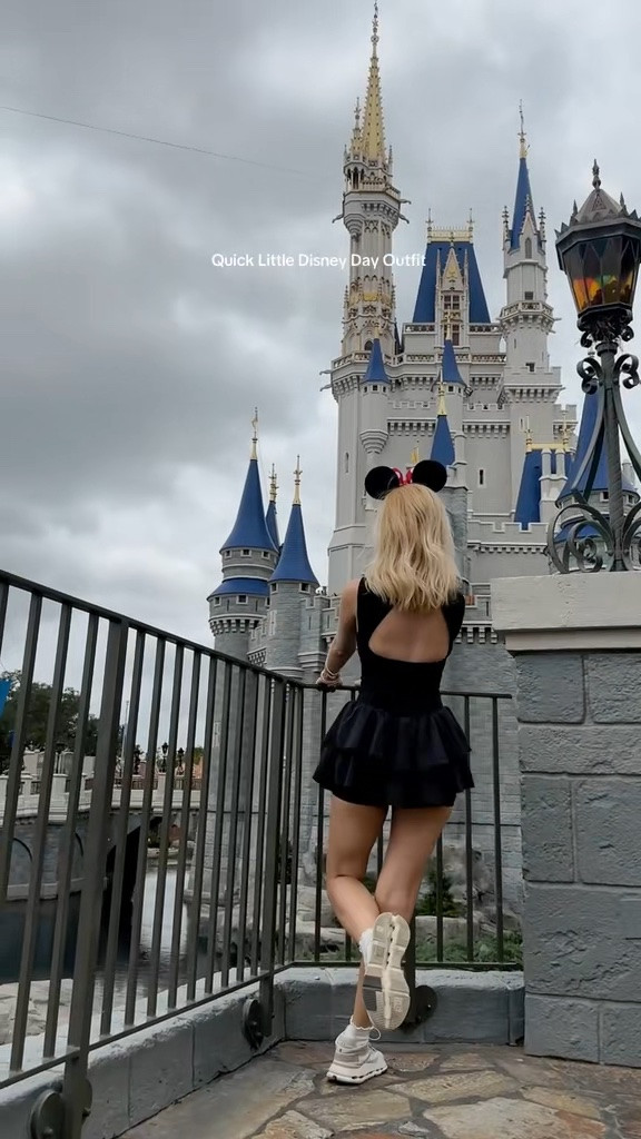Disney outfit idea

#LTKgrwm #LTKootd #LTKTravel