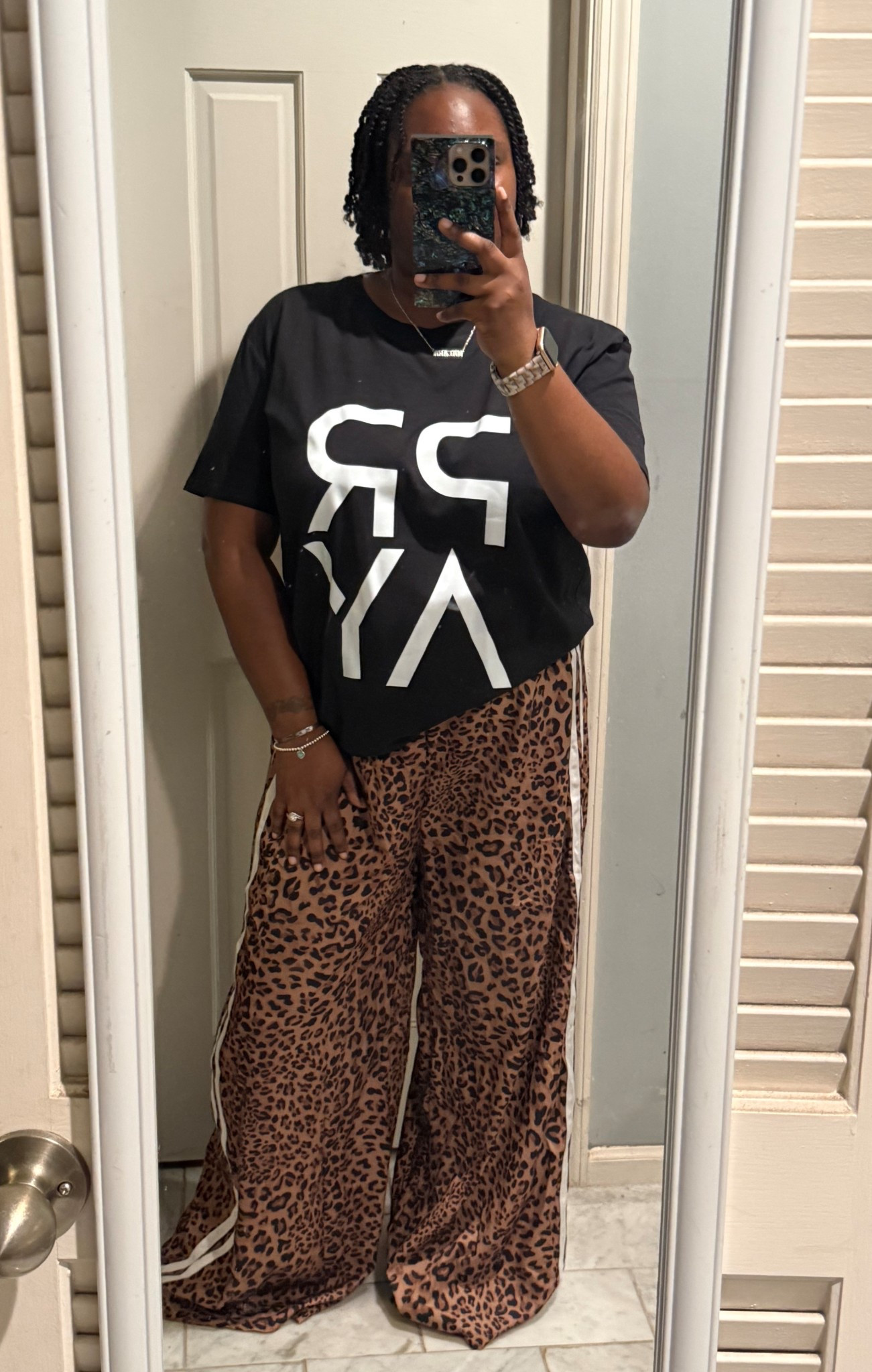 Cute && comfy outfit to run errands 
Shirt size: Large
Pants size: 12/0XL
Shoe size: 8

#LTKFindsUnder50 #LTKActive #LTKStyleTip