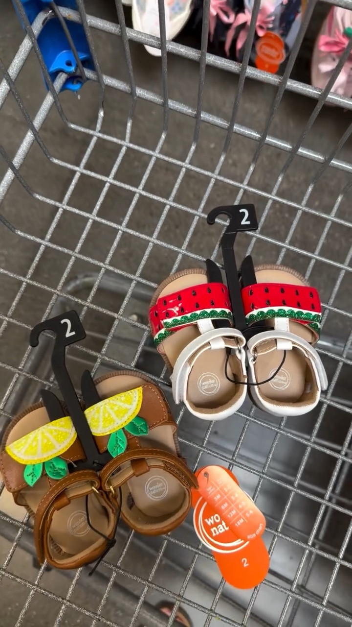Girl mamas! These are just too cute to pass up! 🍉🍋
#micheleonstyle #walmartfind #walmartfashion #walmartkids