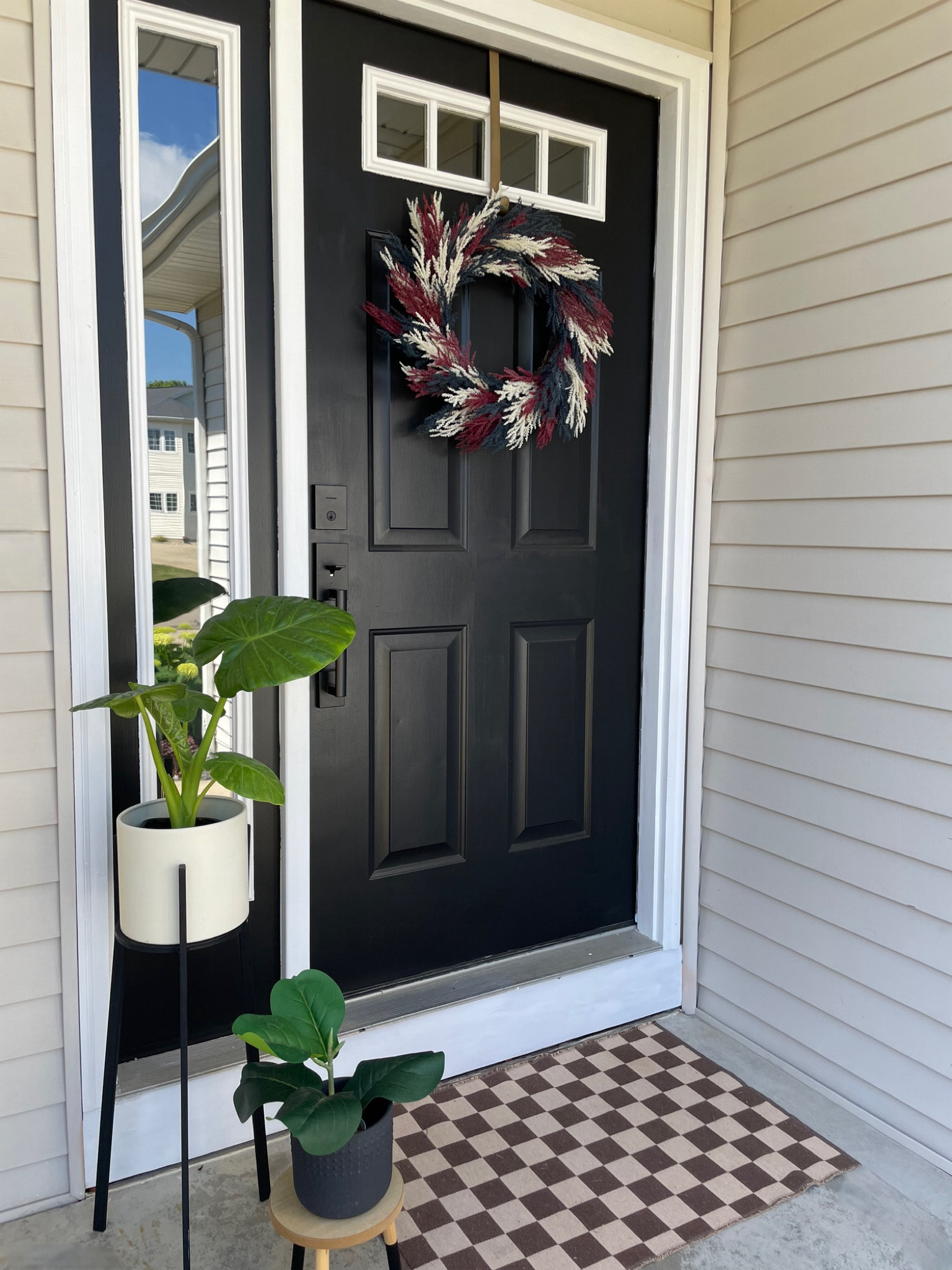 My fave red white and blue wreath for my fave holiday 🇺🇸 

#LTKHome #LTKSeasonal