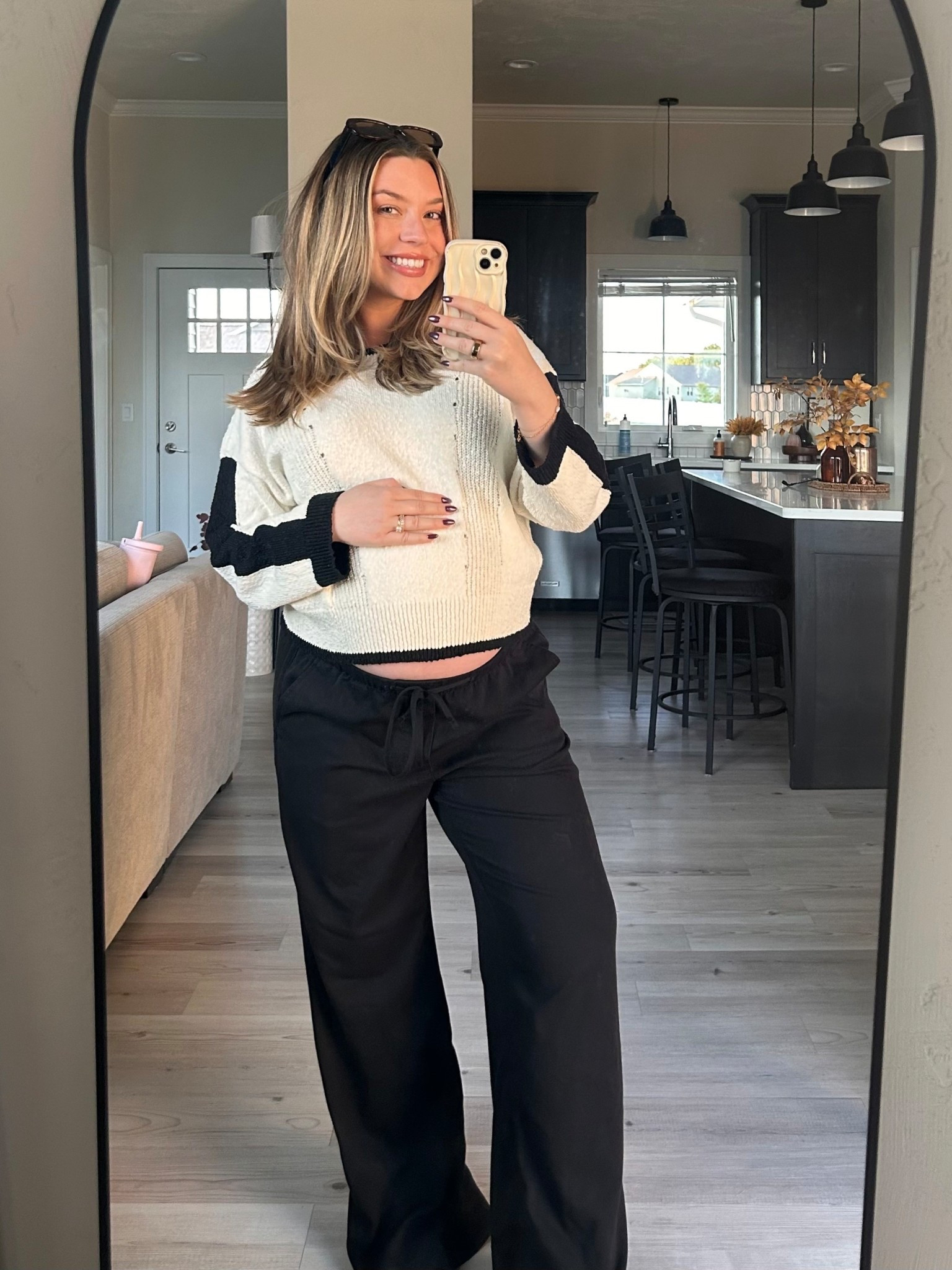 pregnancy drawstring pants that are SO COMFY

#LTKStyleTip #LTKBaby #LTKBump