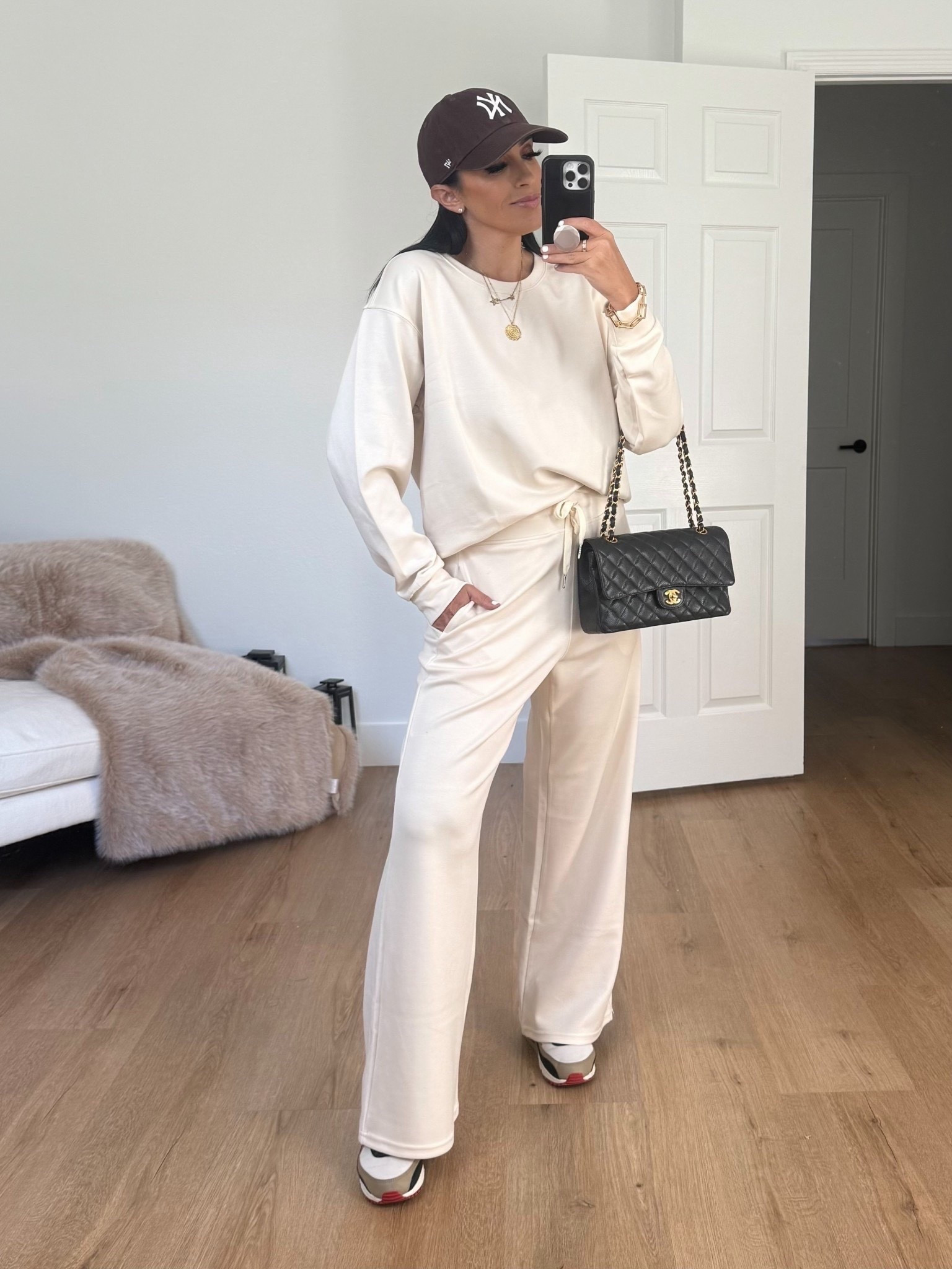 Feels like Spanx two piece set wearing size medium. 