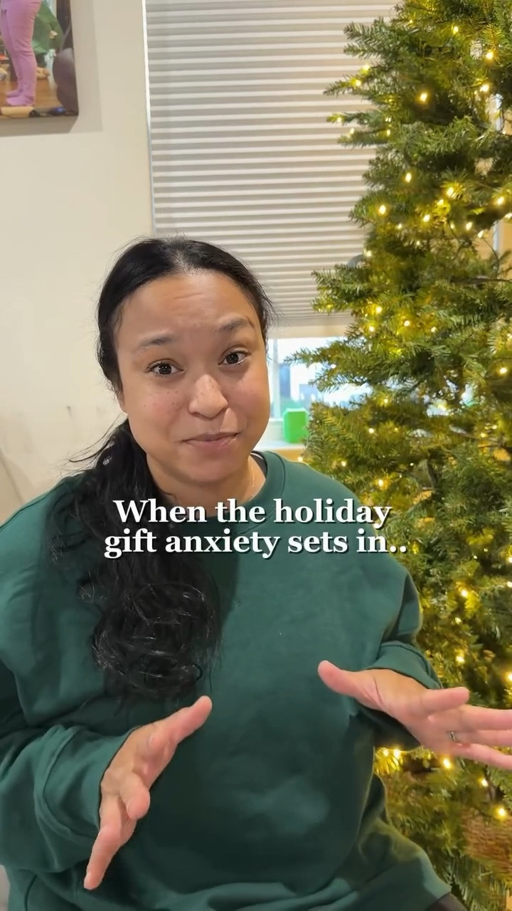 If you’re stuck on holiday gifting this year...same girl, SAME. But the @myskylight Calendar ? It’s the one gift that actually makes everyday life easier! From chores, to meals, to schedules. A total game changer!

#Skylightcalendar #Giftideas #giftguide