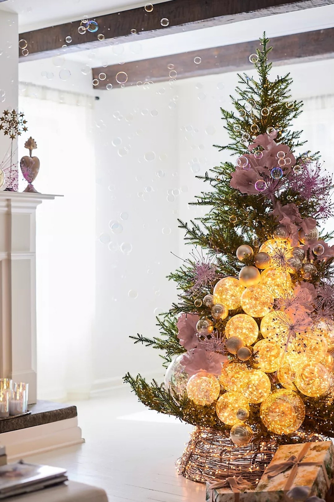 Is this tree so pretty?!! I need a few globes like these to hang outside, 2 sizes and they’re on sale till tonight 

#LTKHoliday #LTKFindsUnder50 #LTKCyberWeek