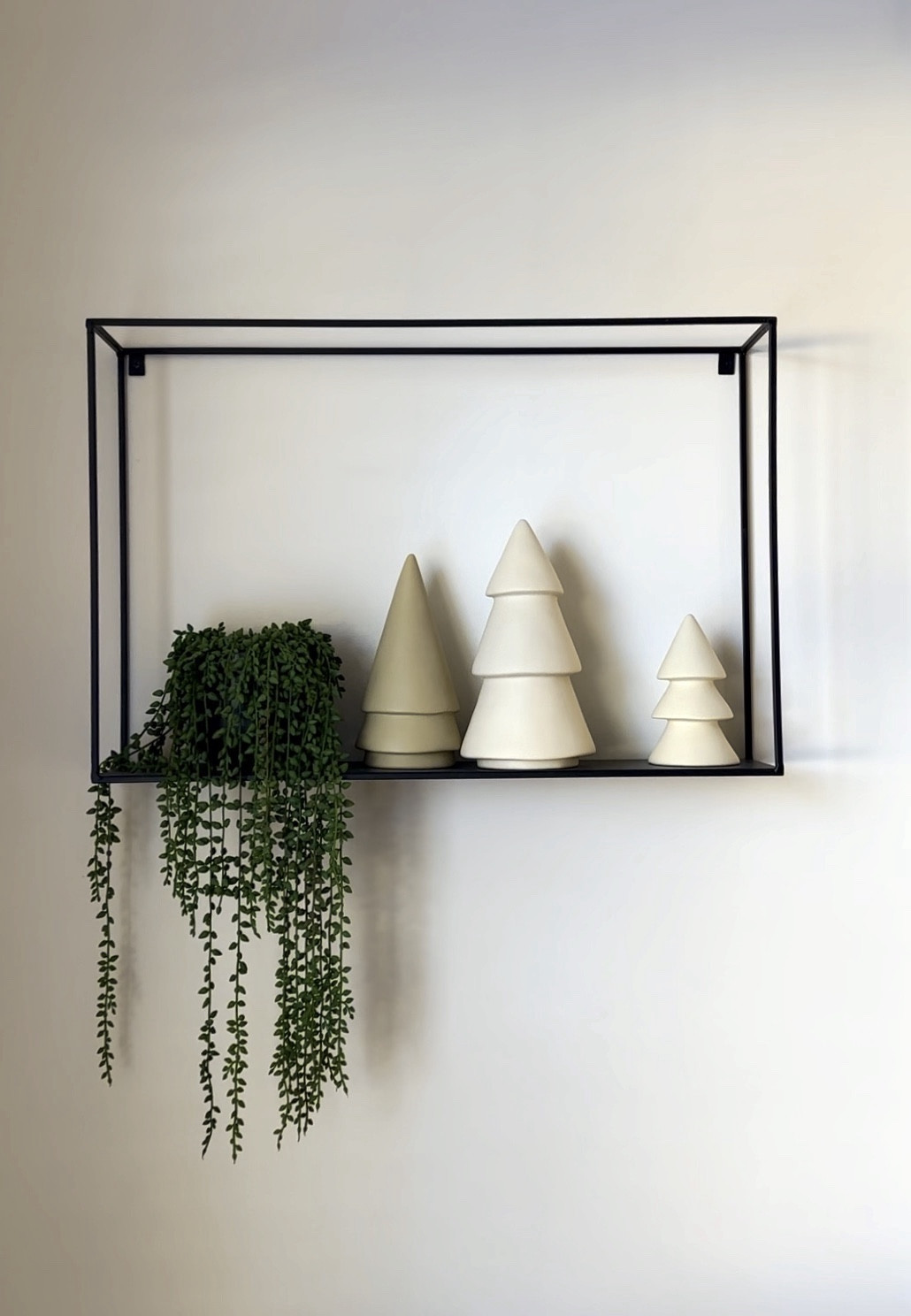 I love, simple, holiday, decor! Neutral and understated….
#christmashome
#holidayhome
#holidaydecor
#christmasdecor
#target
#neutralhome
#modernfarmhouse
#simplehome


#LTKhome #LTKSeasonal #LTKHoliday